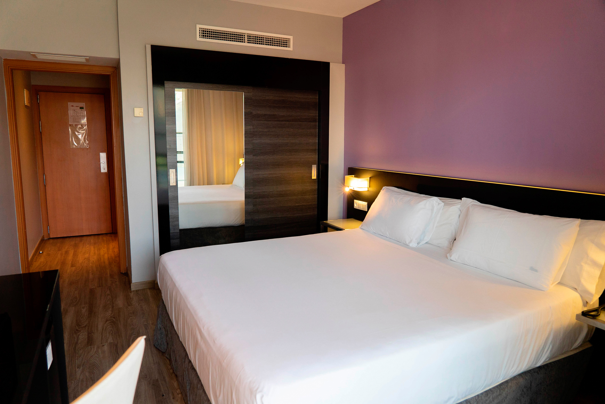 Double Single Classic with Views