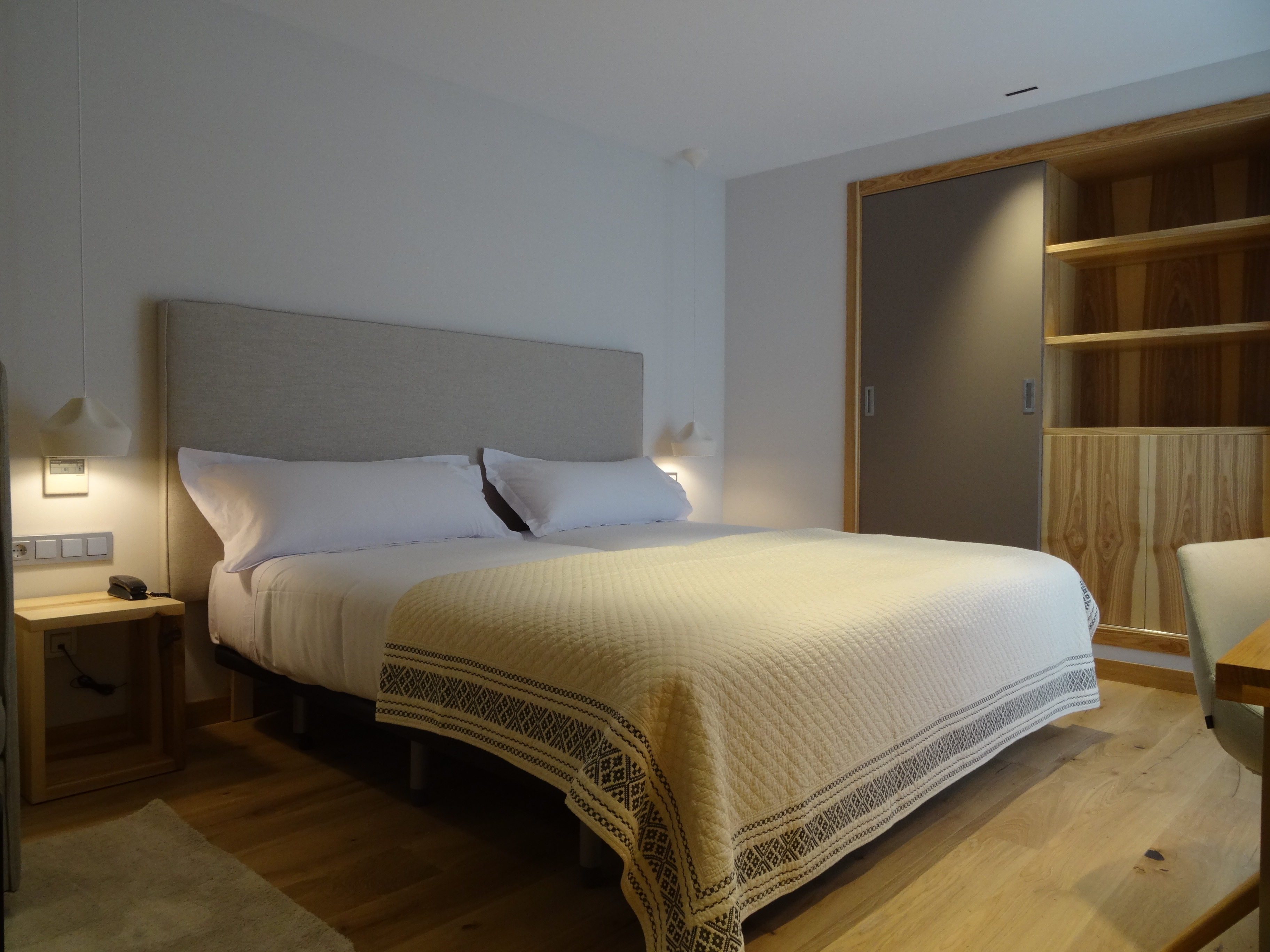 Double or Twin Standard