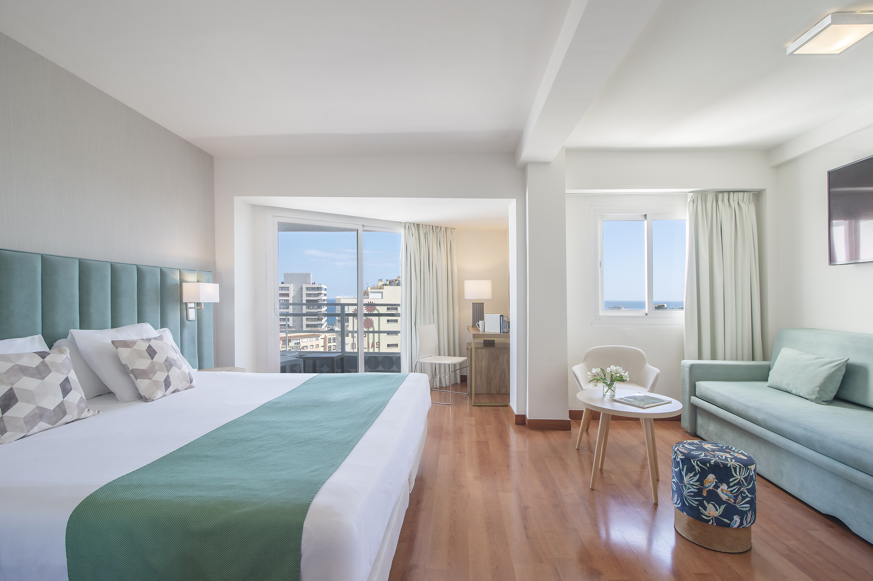 Junior Suite Sea View with Balcony