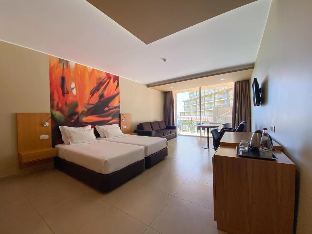 Family Room Capacity 4