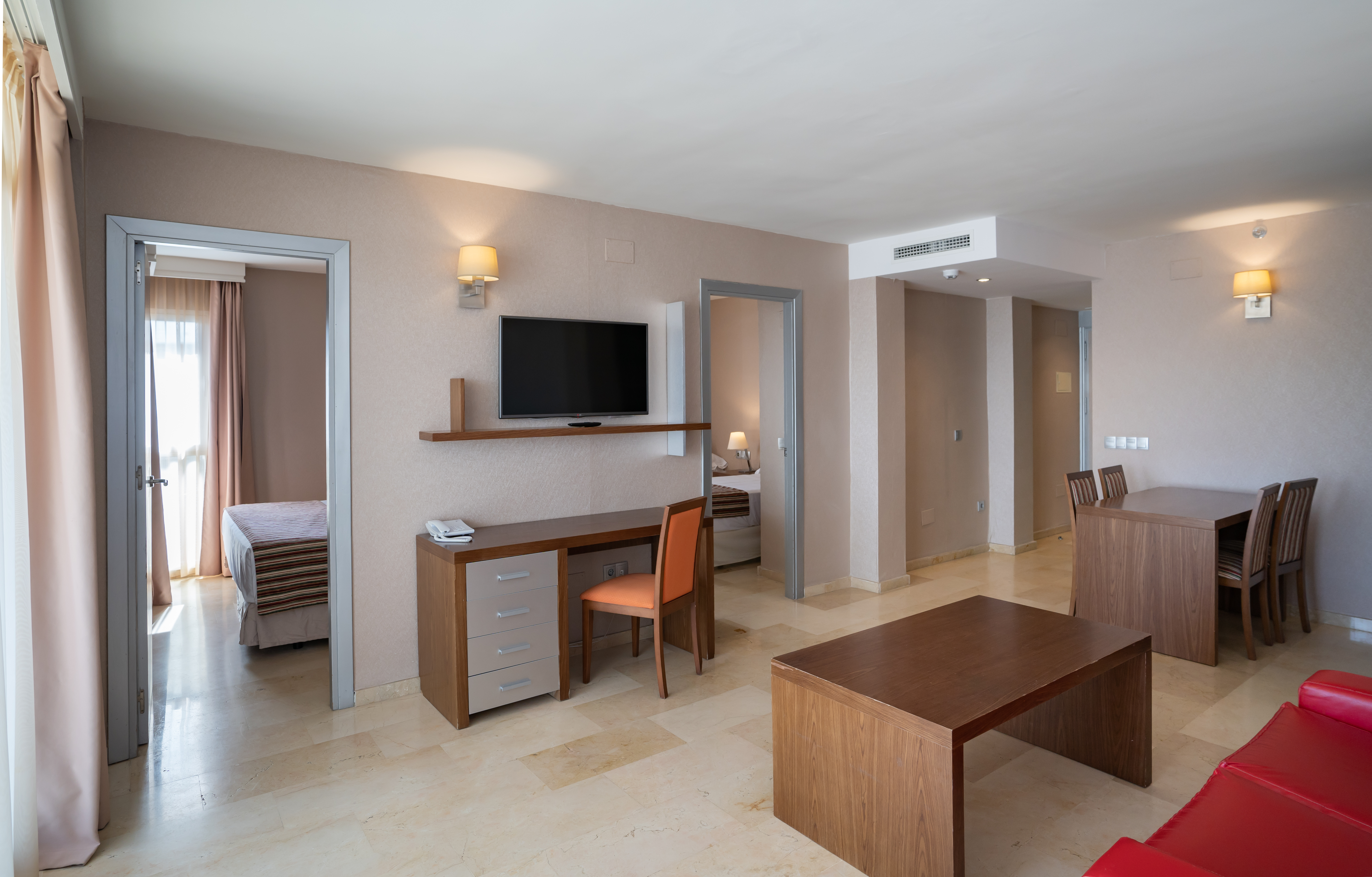 Suite Capacity 5 Two Bedrooms