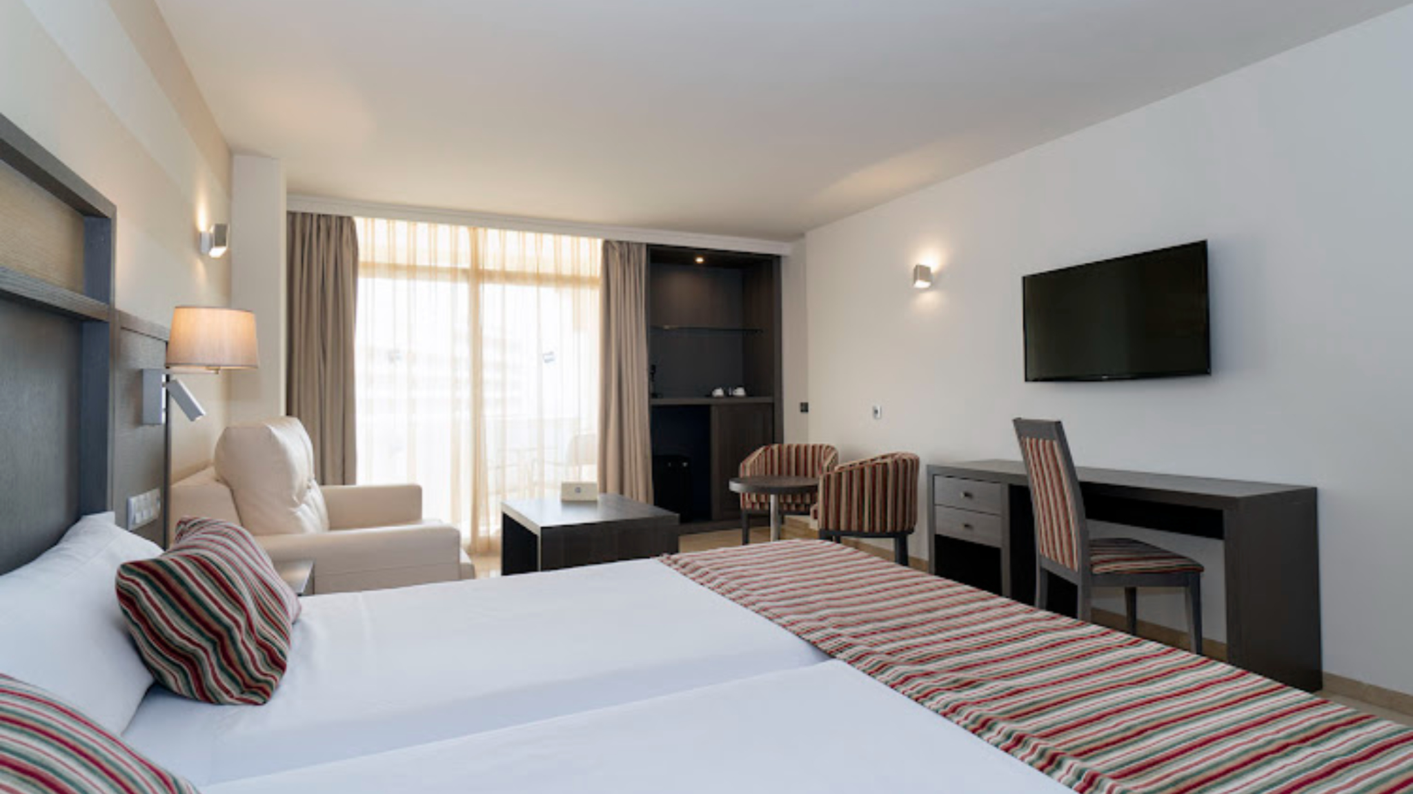 Junior Suite Side Sea View