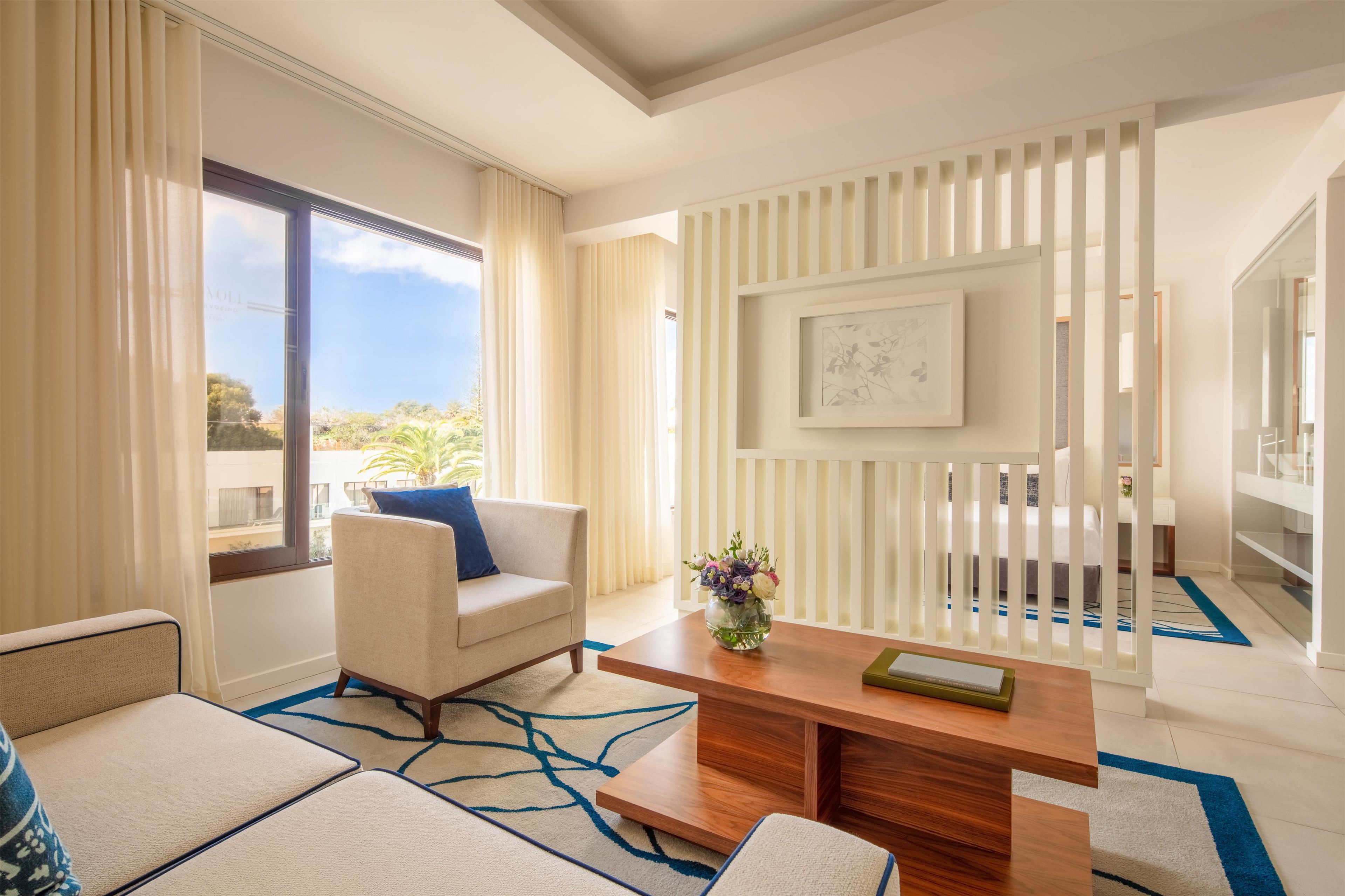 Family Room Deluxe with Views