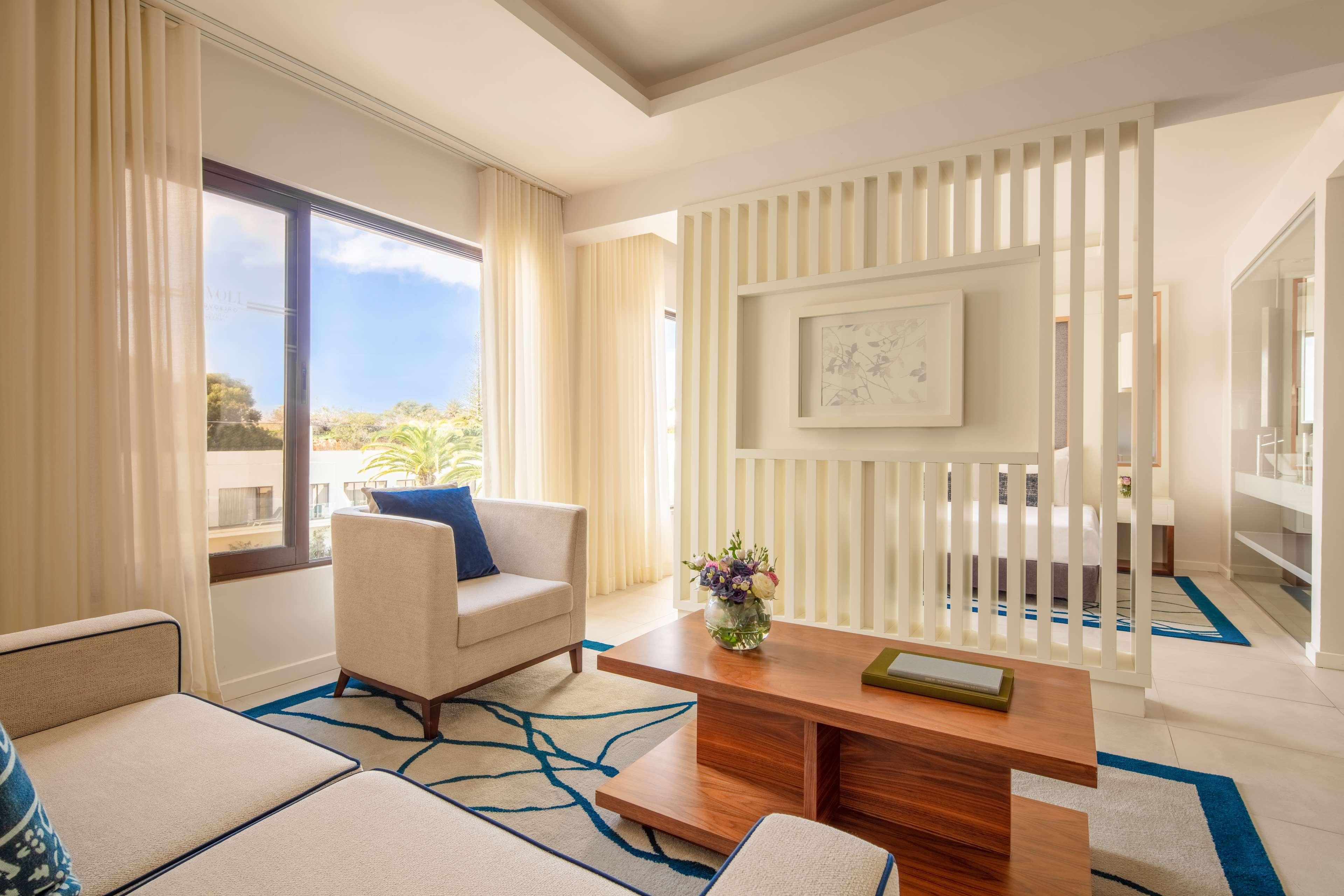 Family Room Deluxe Sea View