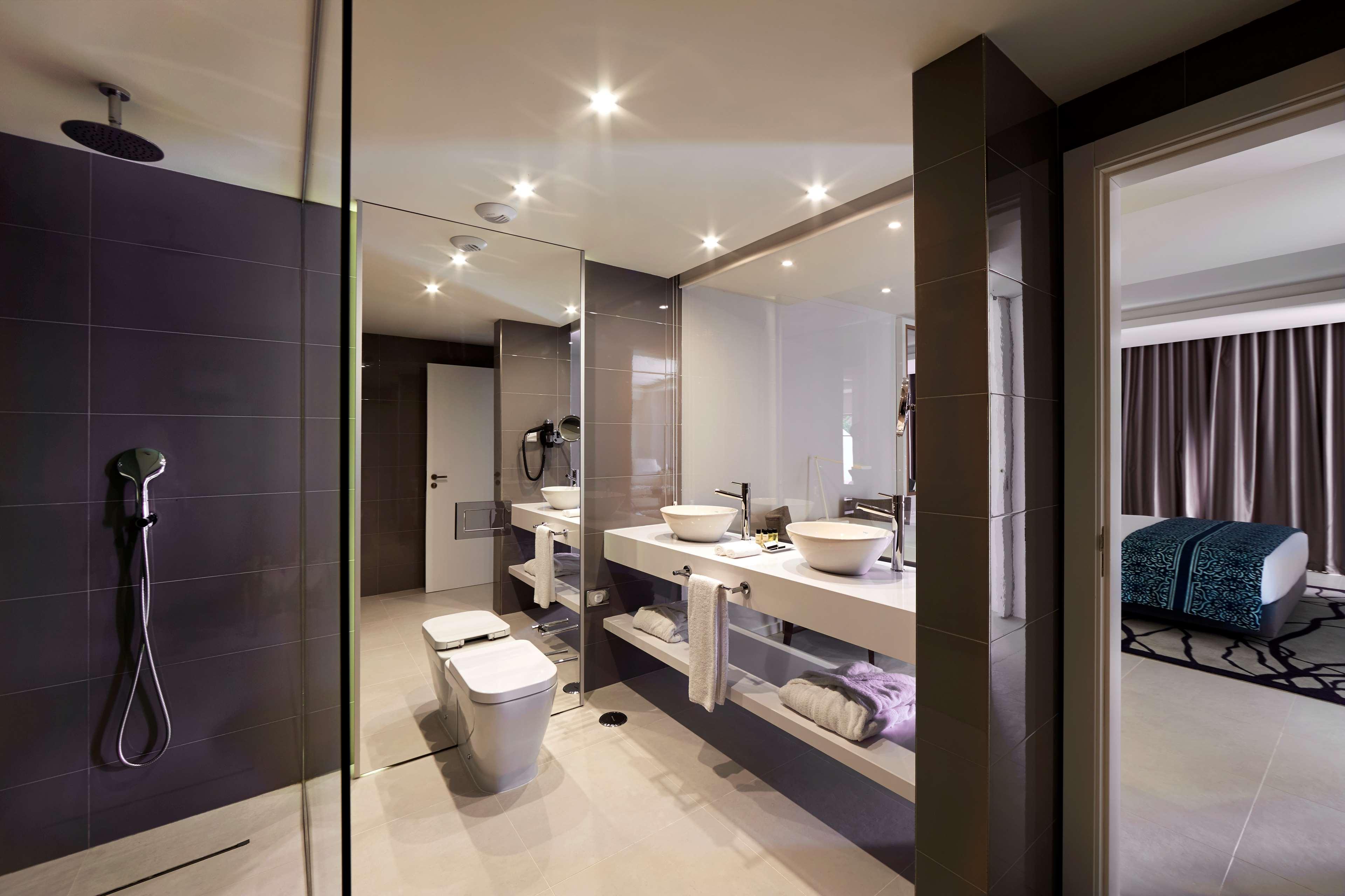 Family Room Deluxe Sea View