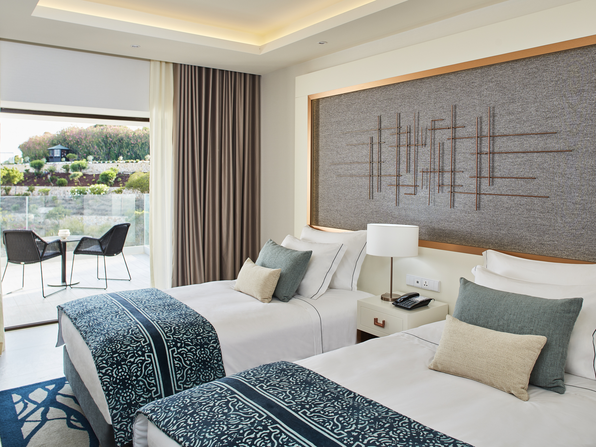 Double or Twin Deluxe Sea View