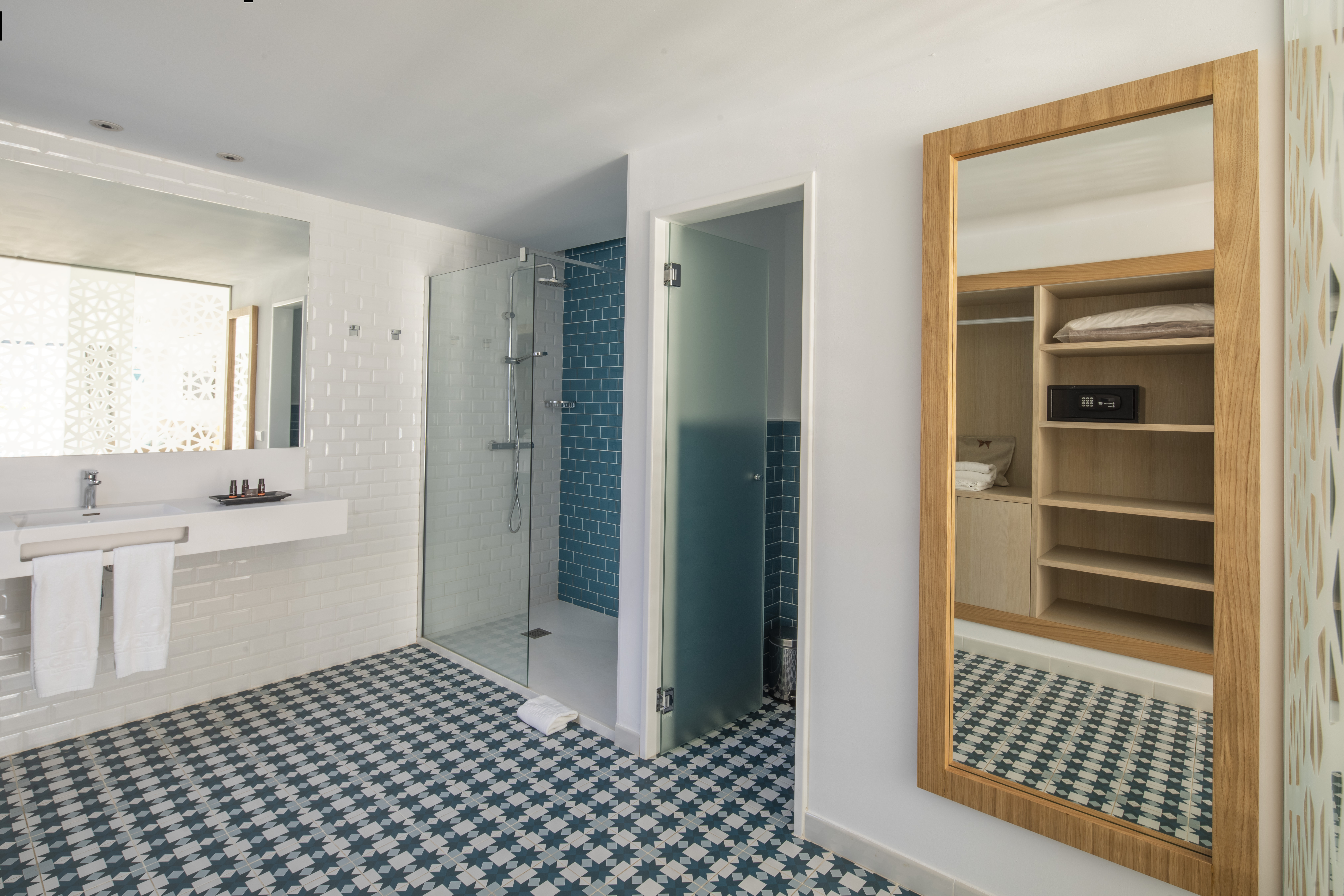 Junior Suite Standard