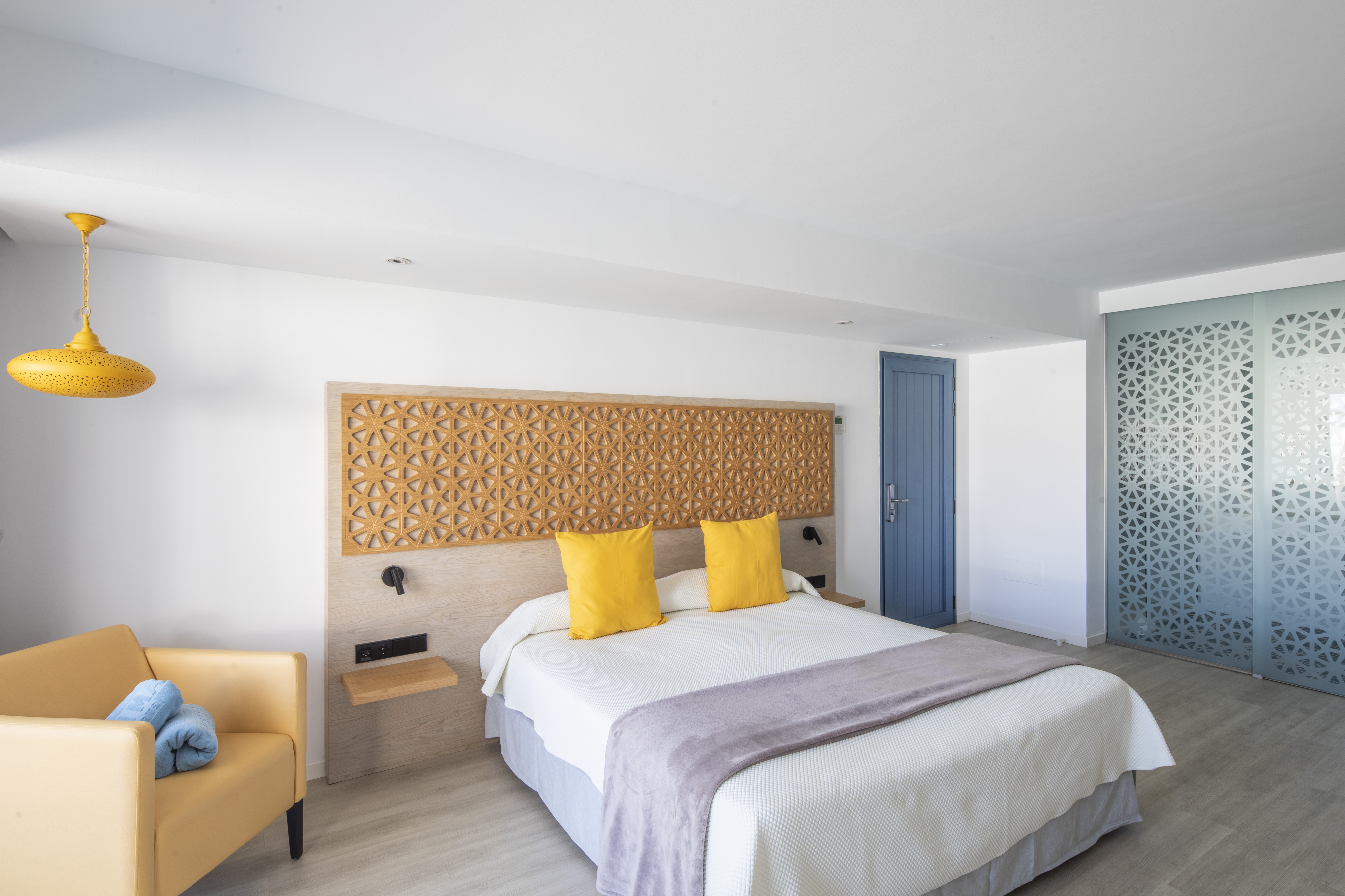 Double or Twin Deluxe