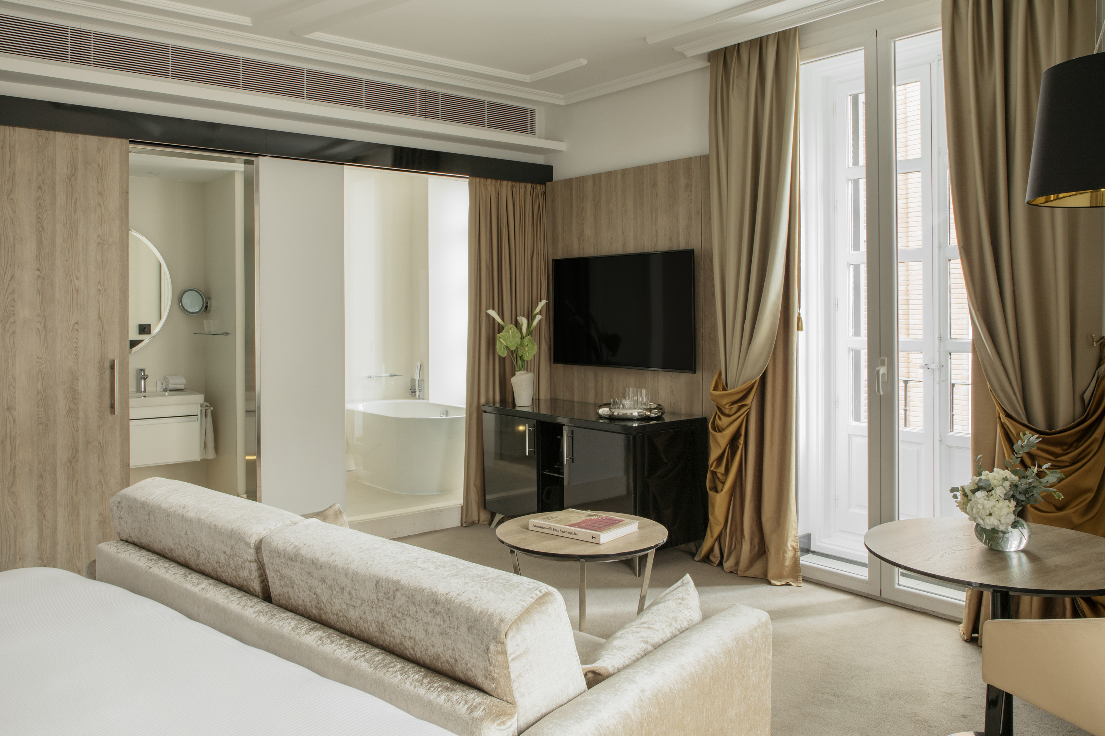 Junior Suite Standard