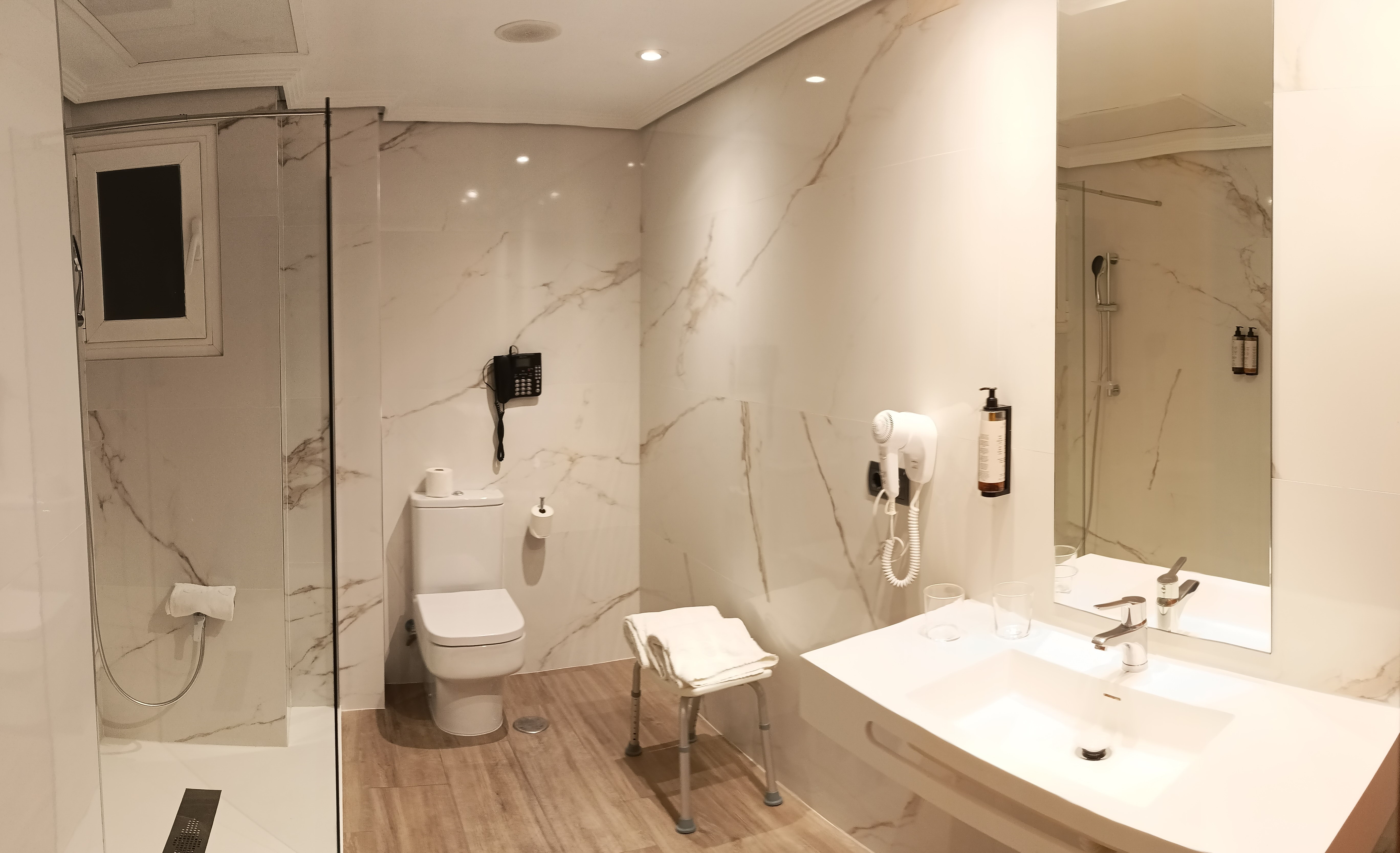 Double or Twin Standard