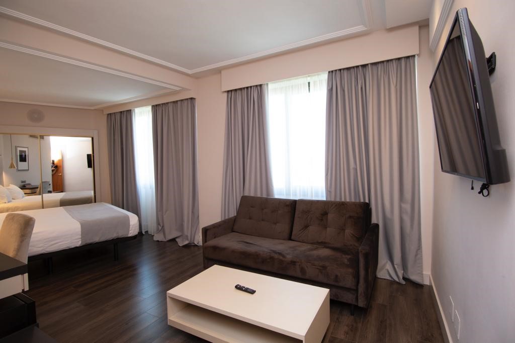 Double or Twin Standard