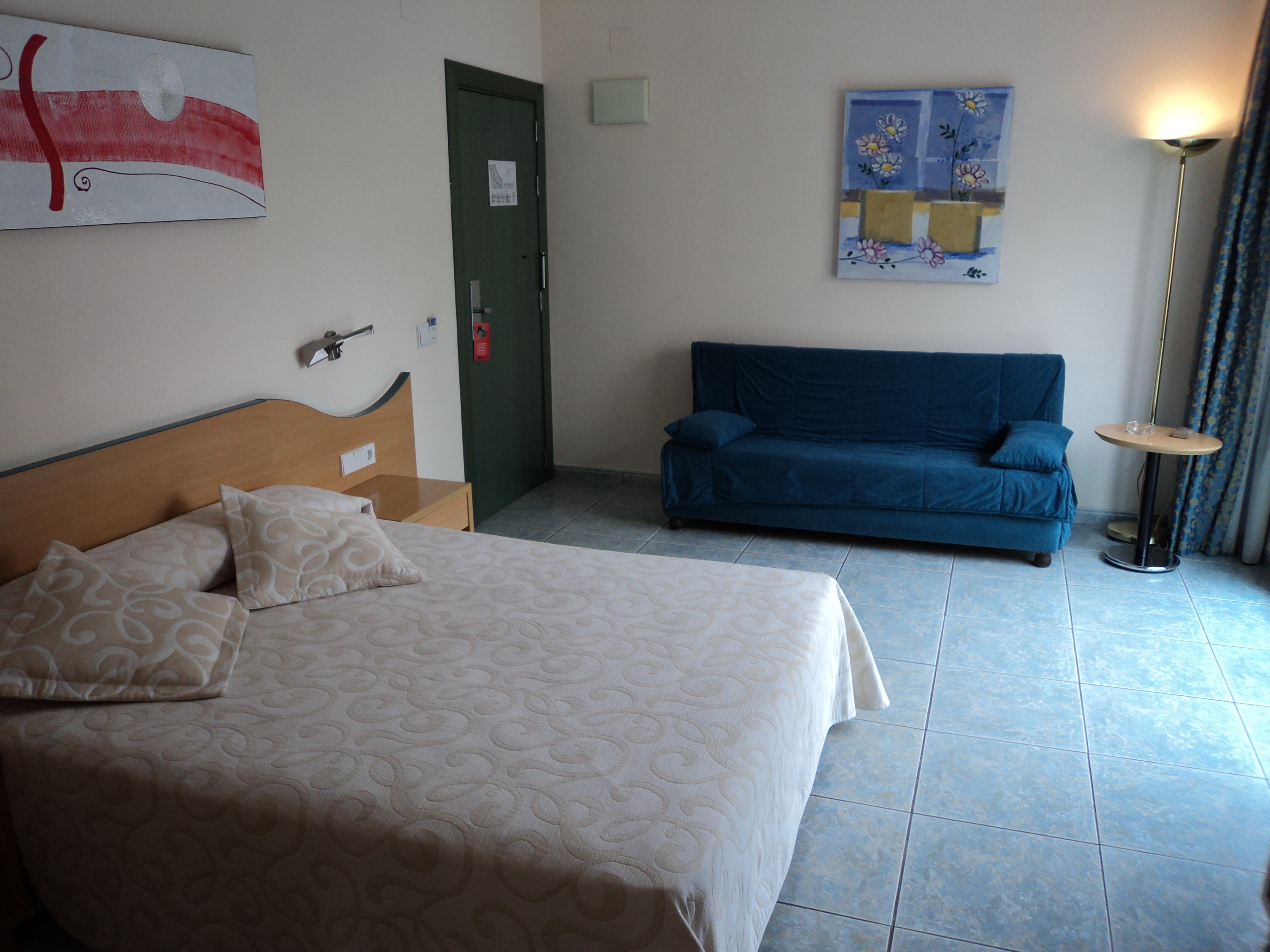 Double or Twin Standard