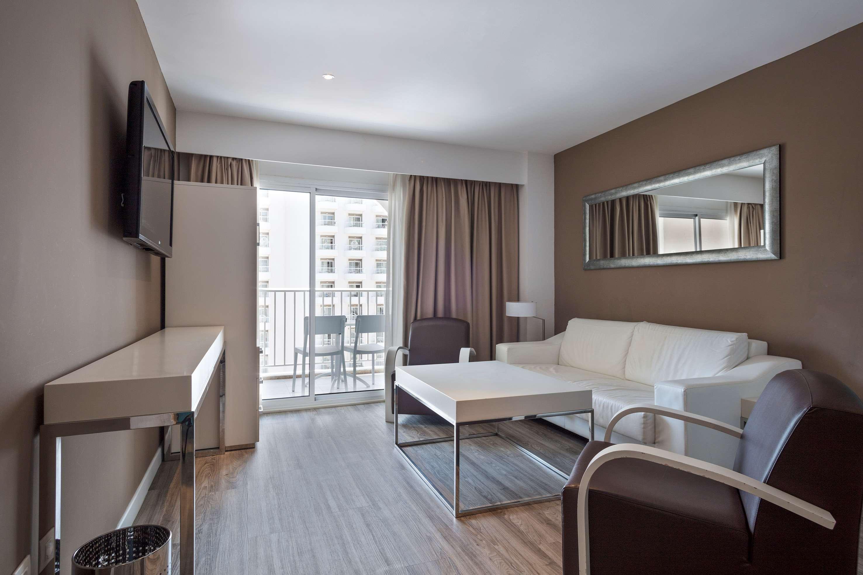 Family Room Standard