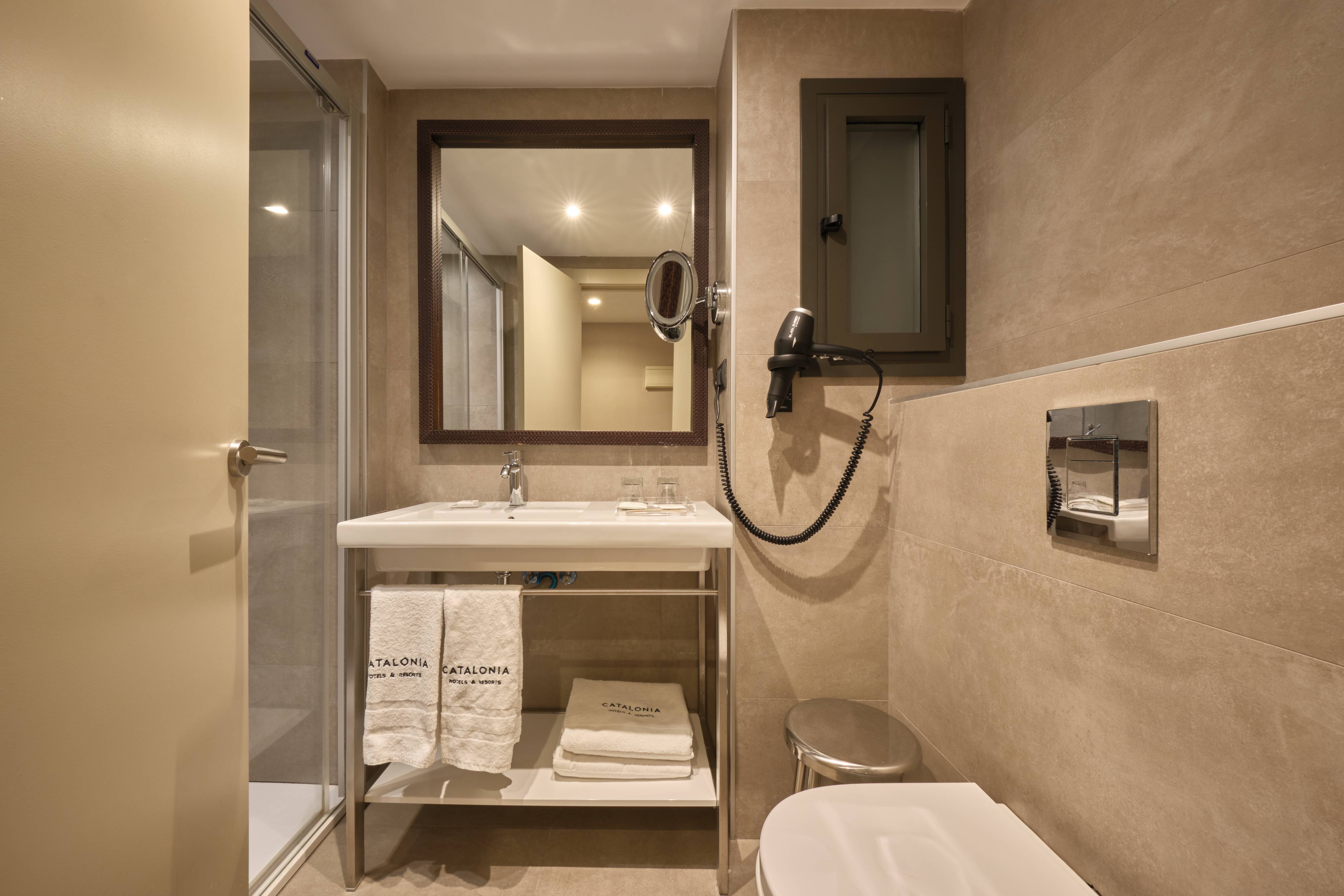 Double or Twin Standard