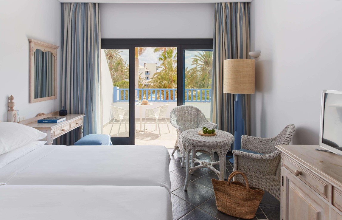 Double or Twin Superior