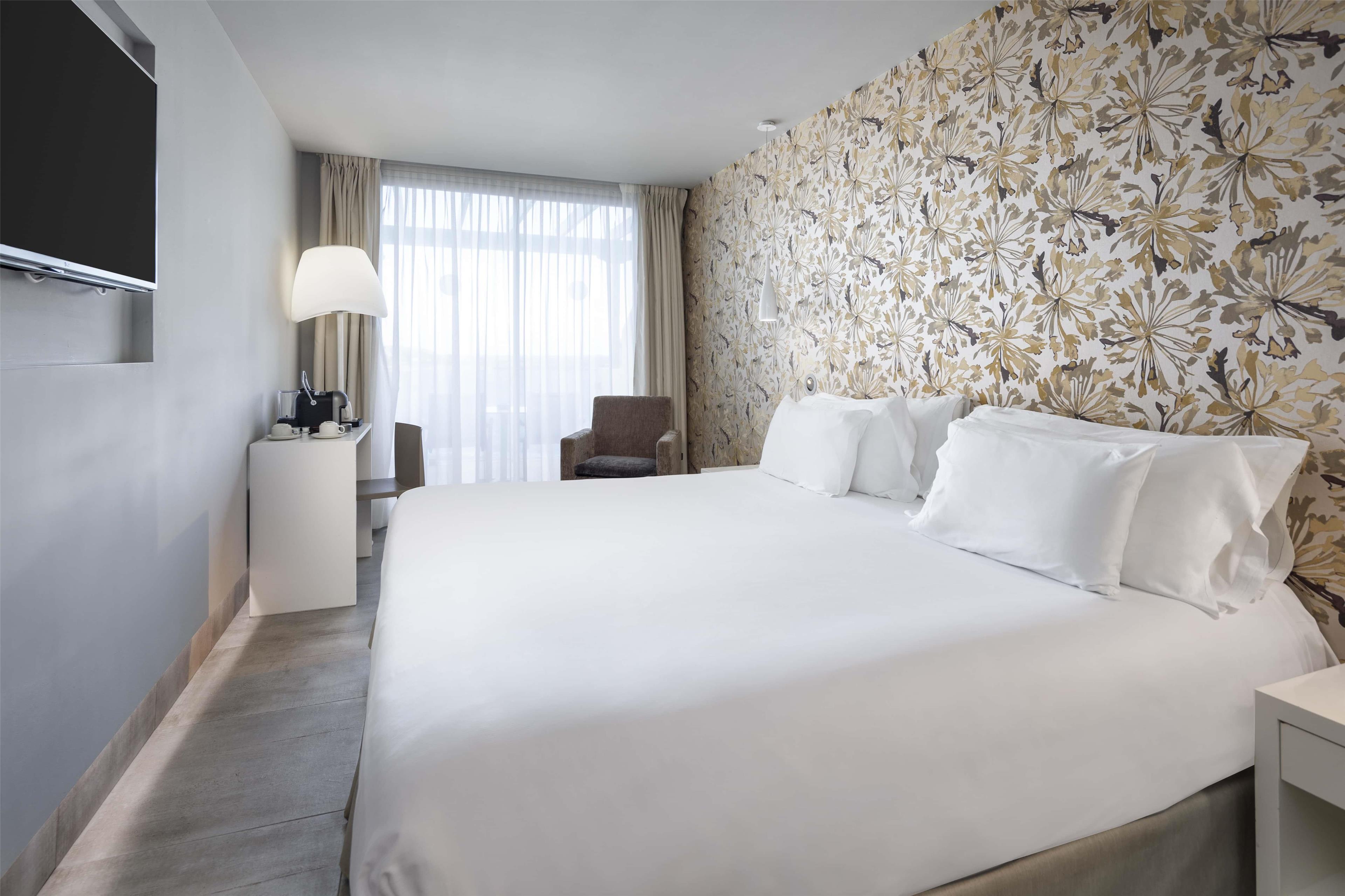 Double or Twin Deluxe