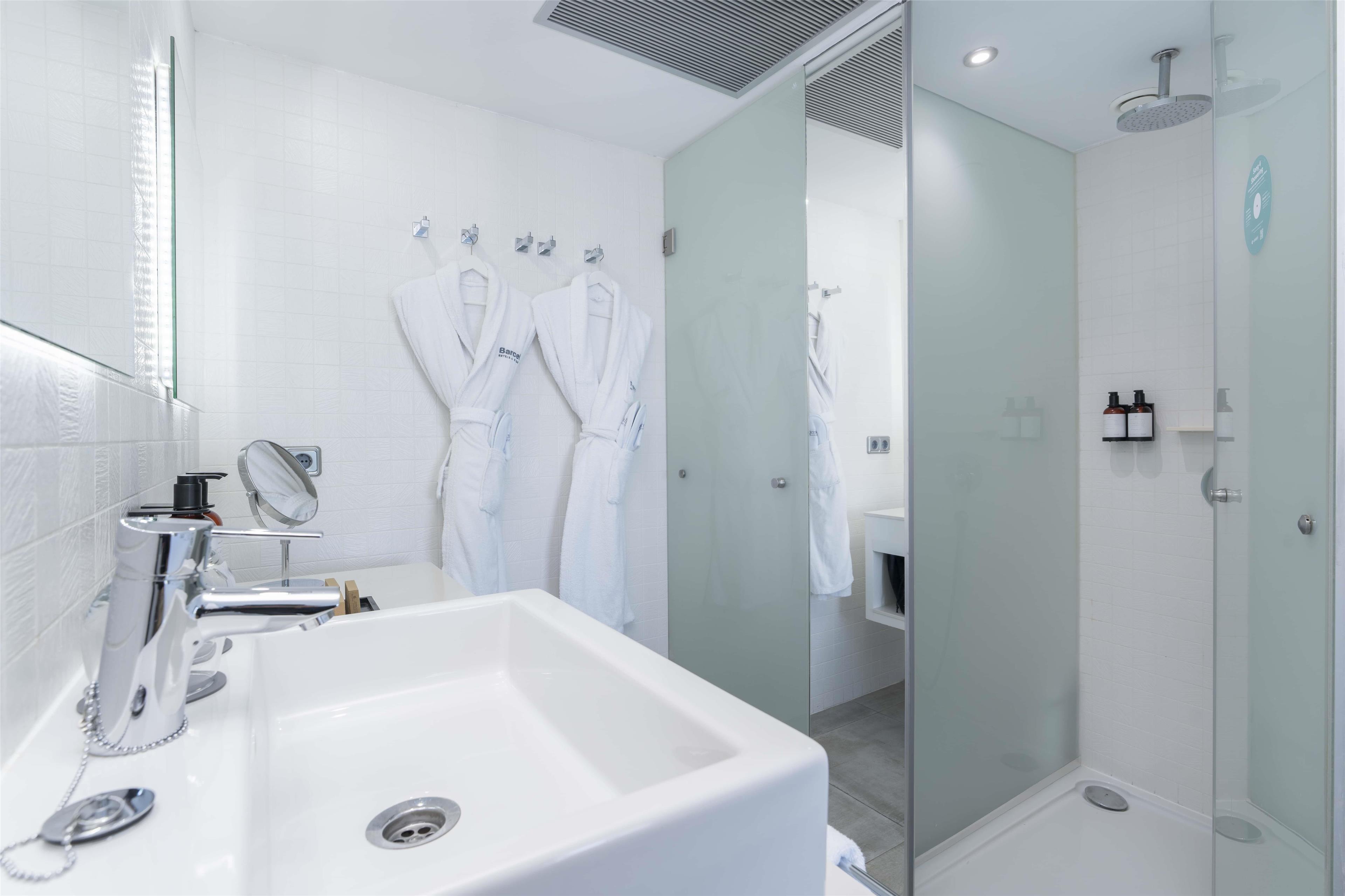 Double or Twin Deluxe Sea View