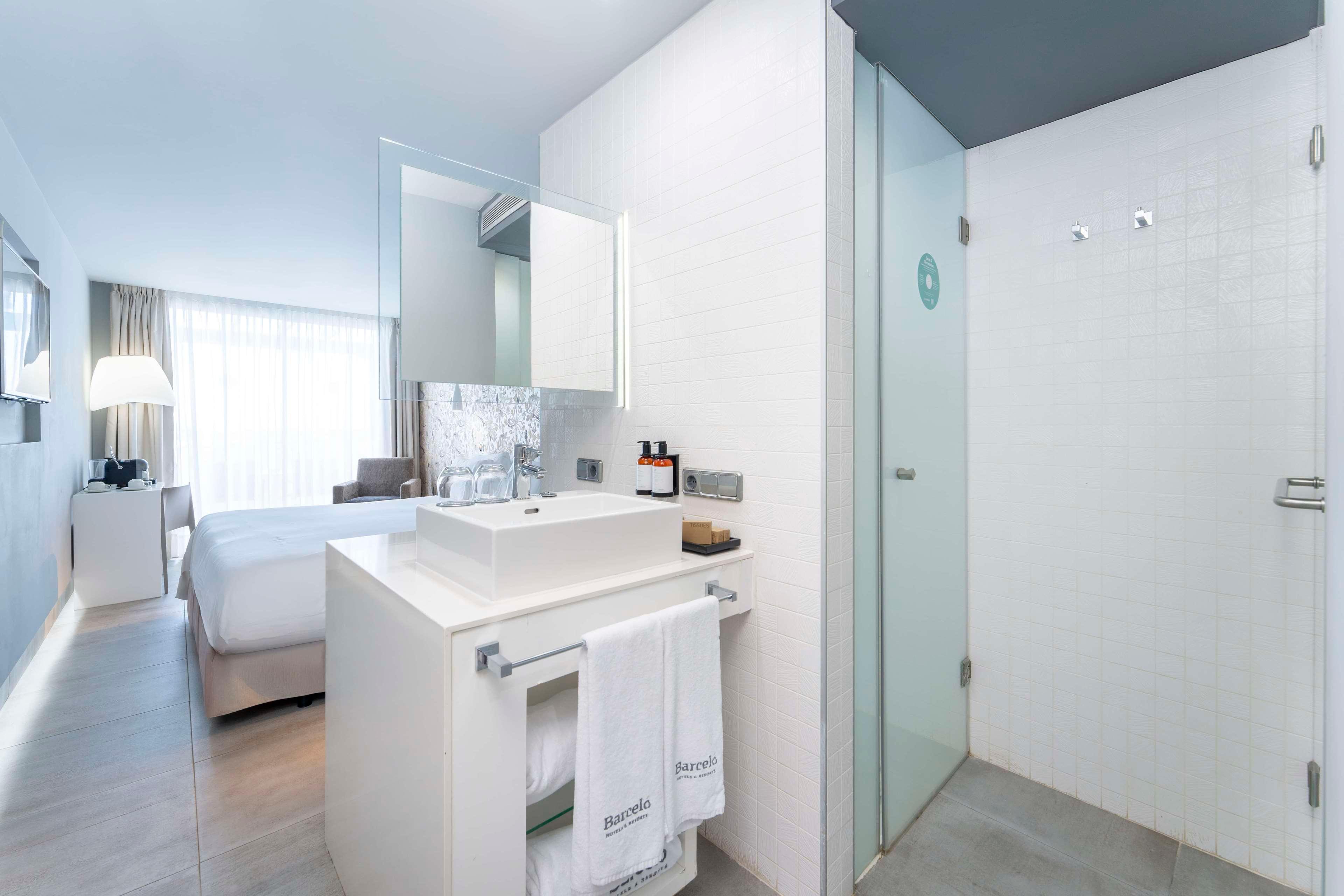 Double or Twin Deluxe