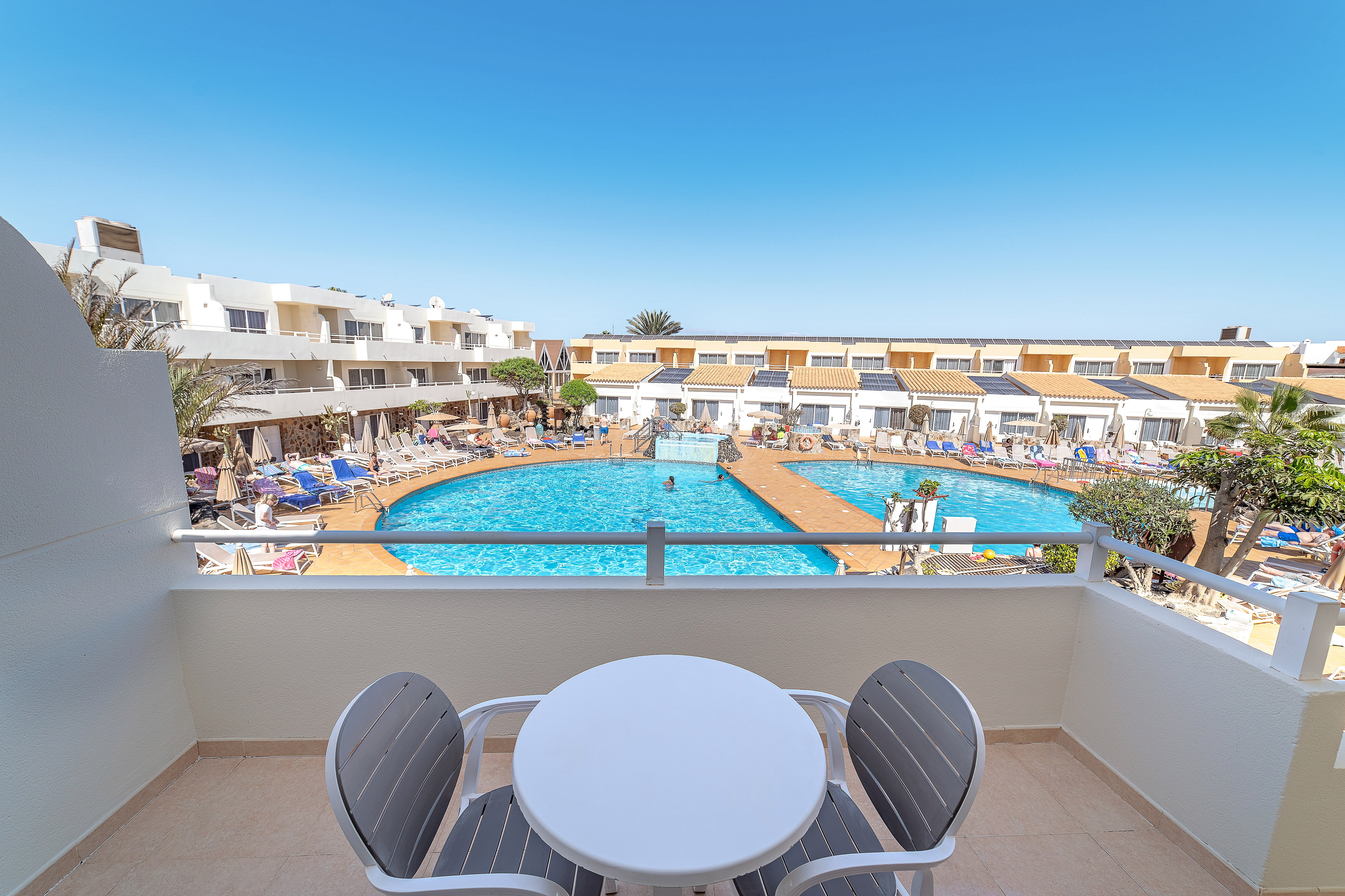 Double Single Pool View