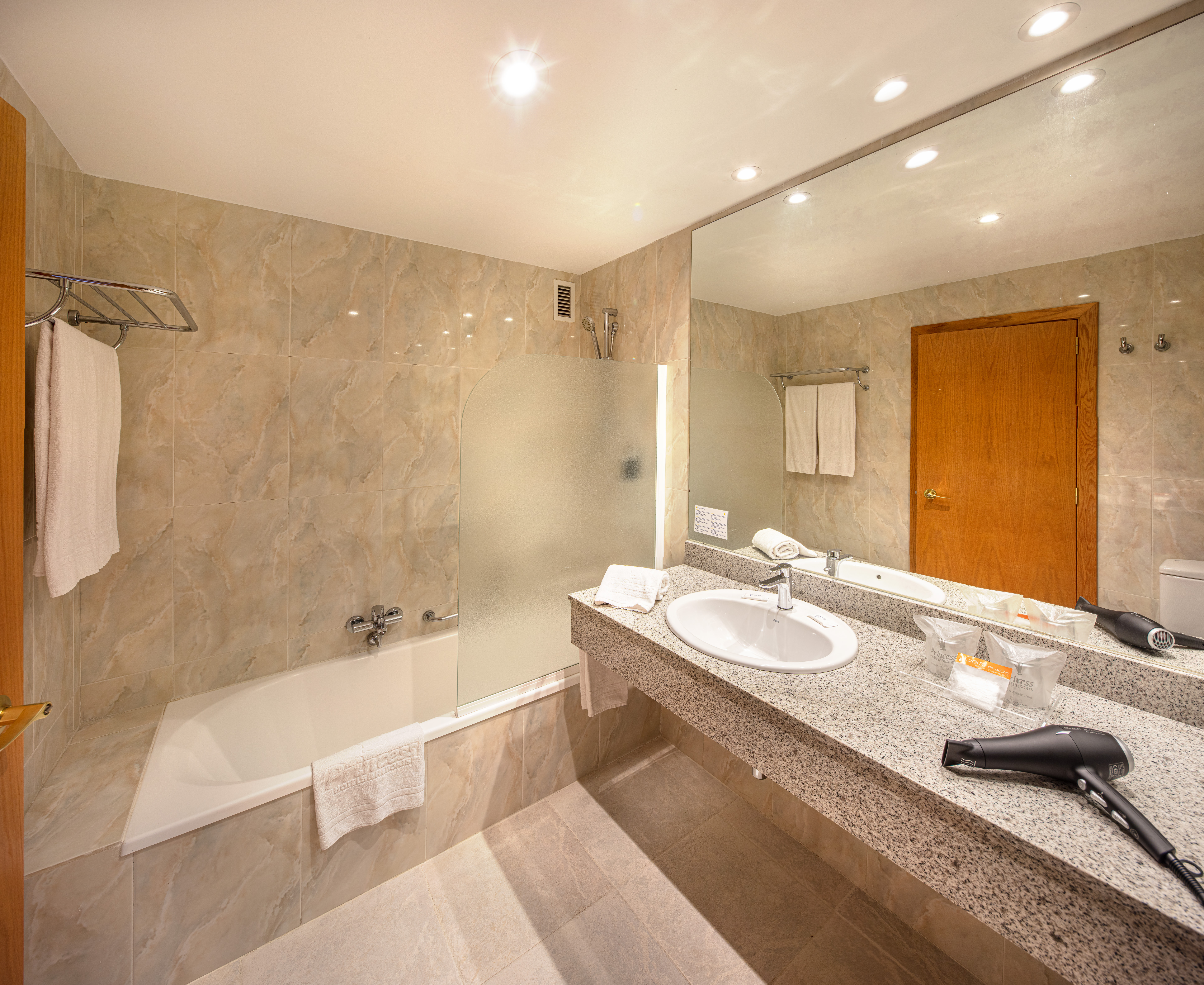 Double or Twin Capacity 2