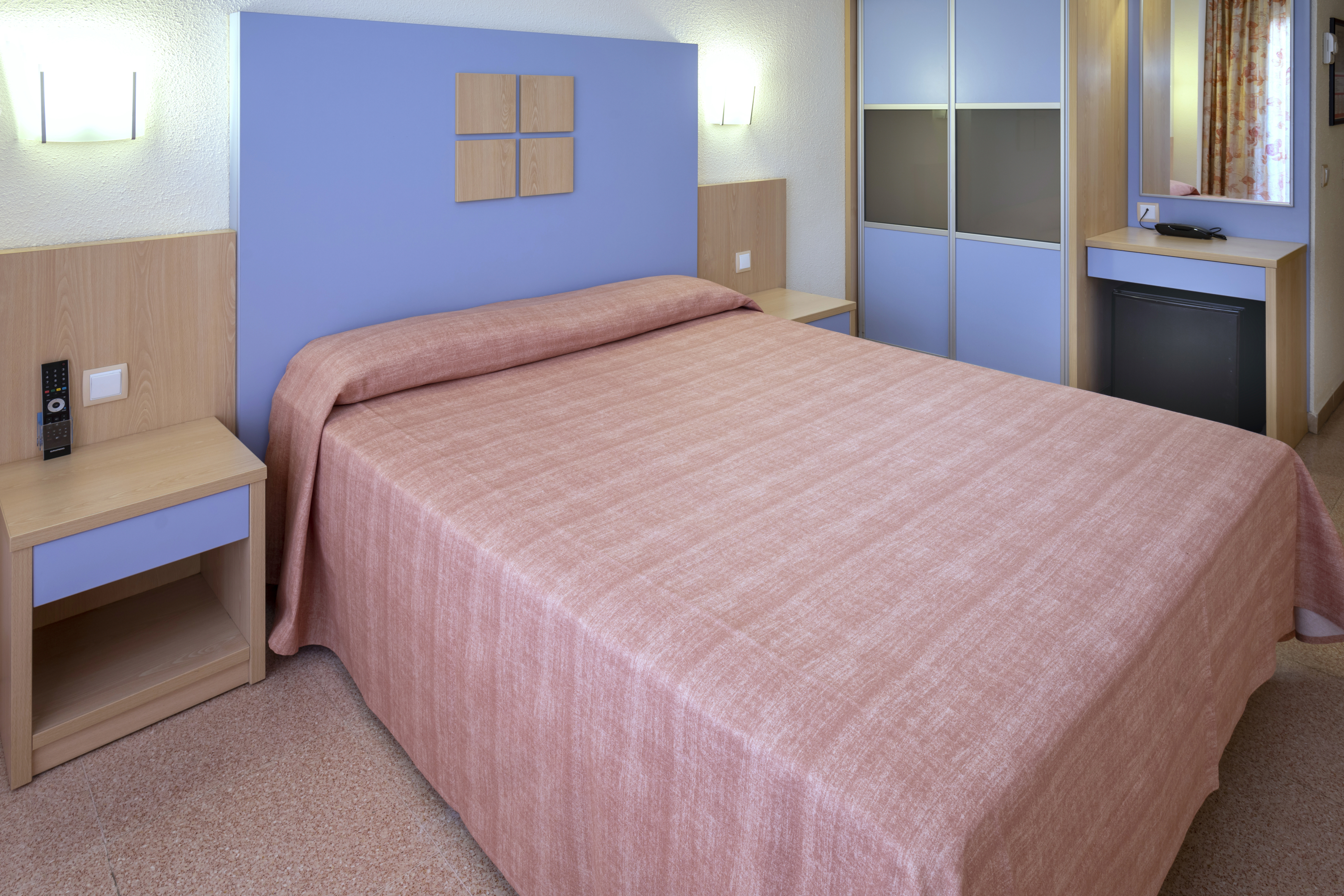 Double or Twin Standard