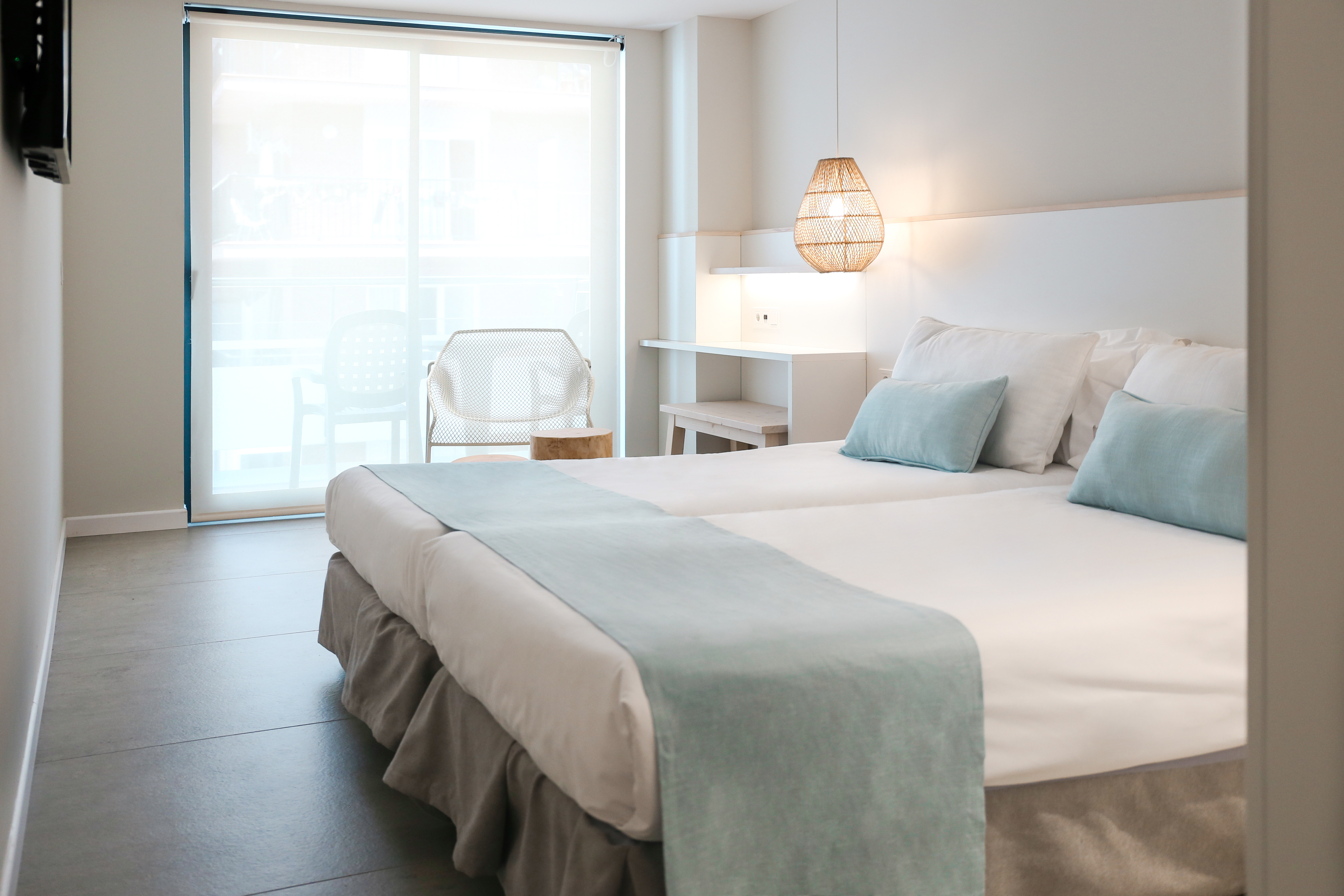 Double or Twin Standard