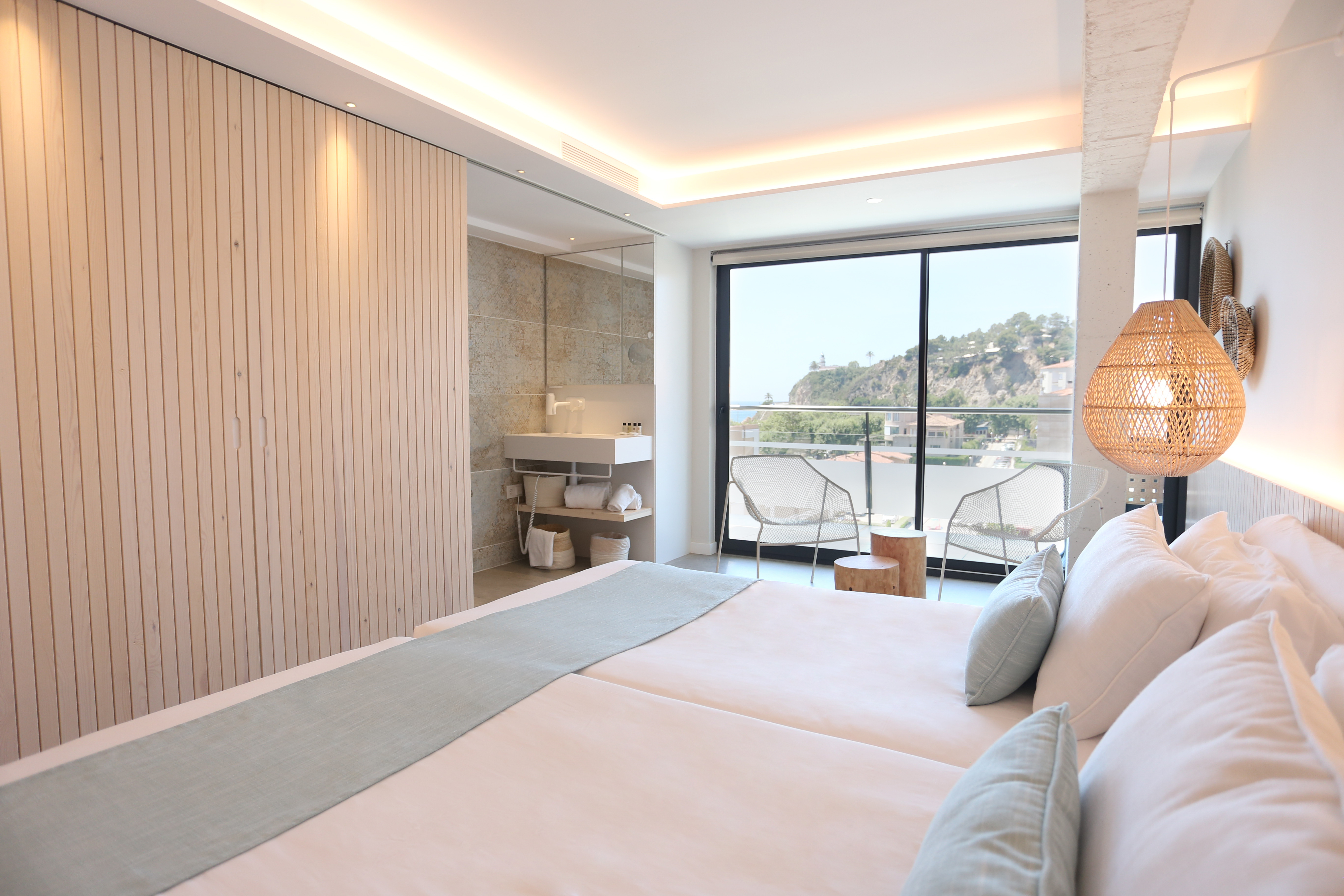 Double or Twin Sea View