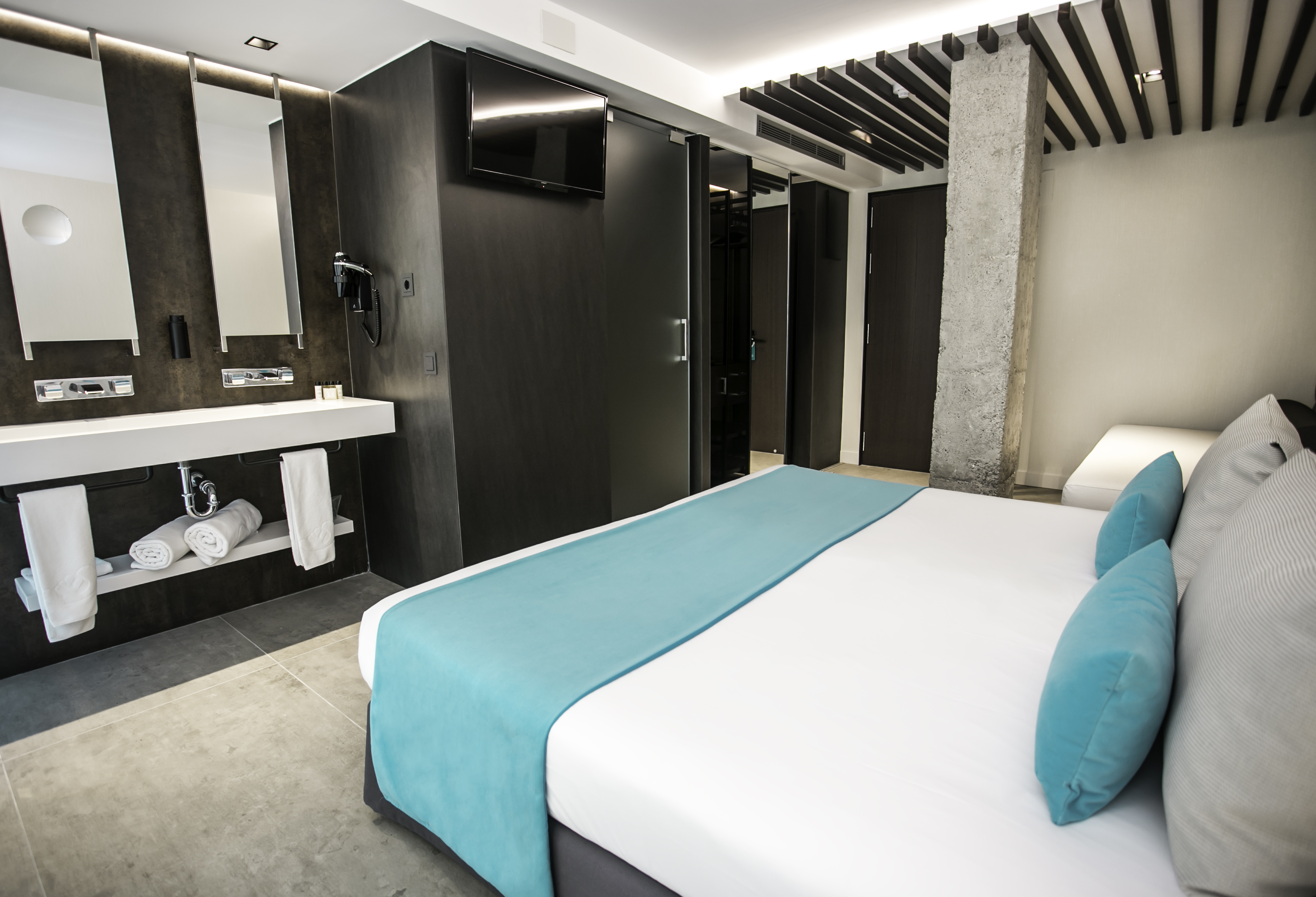 Family Room Pool View