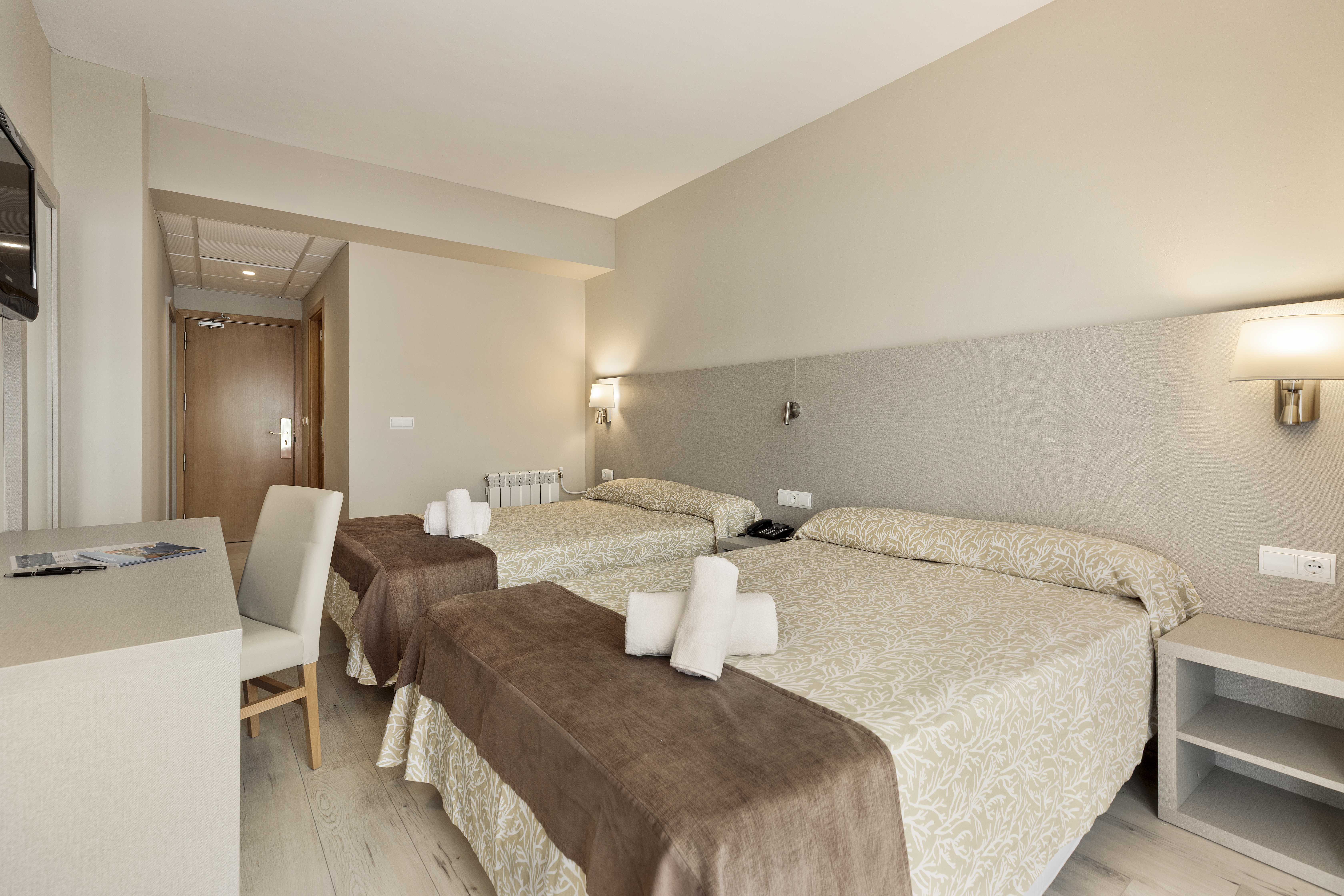 Double or Twin Capacity 3