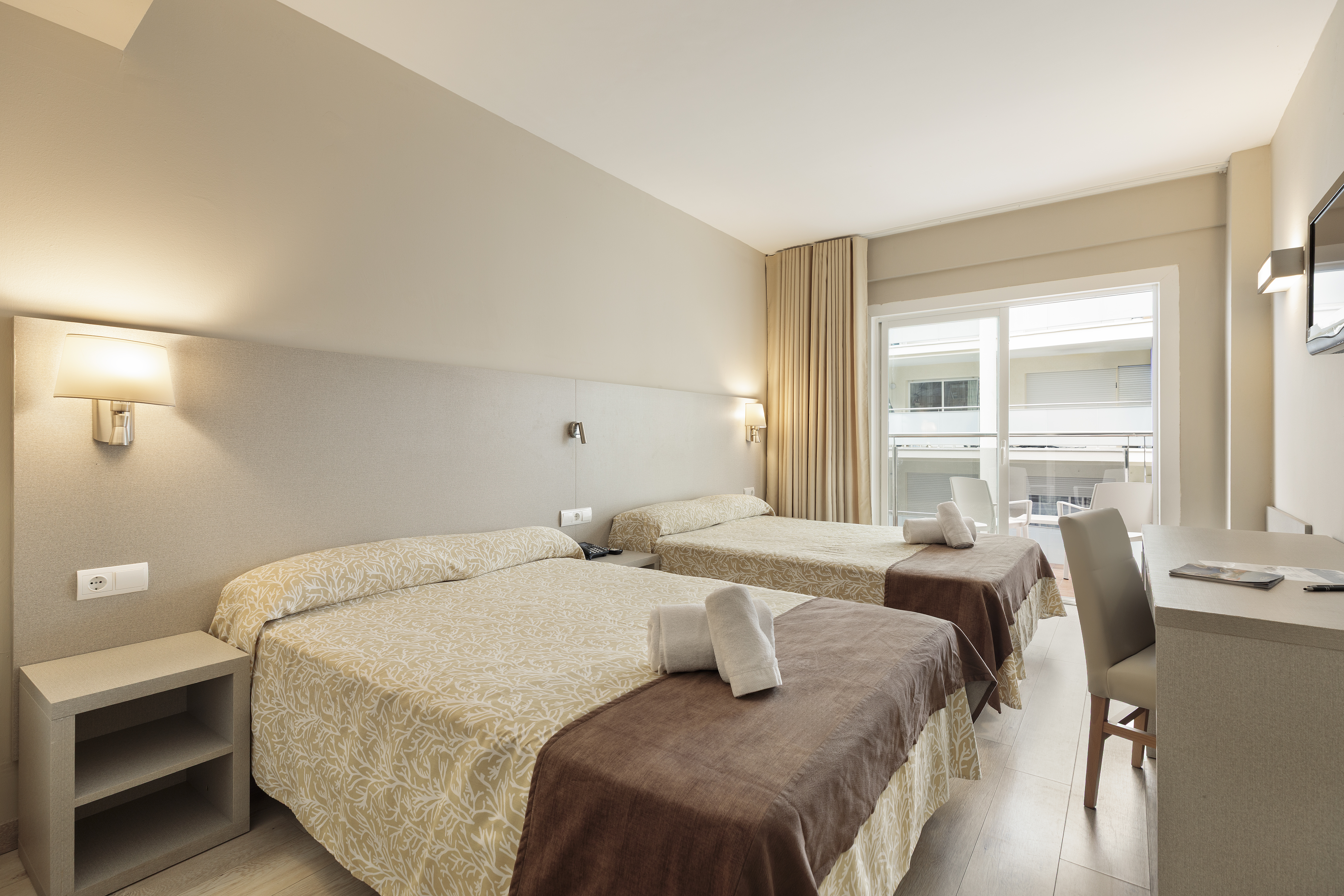 Double or Twin Capacity 3