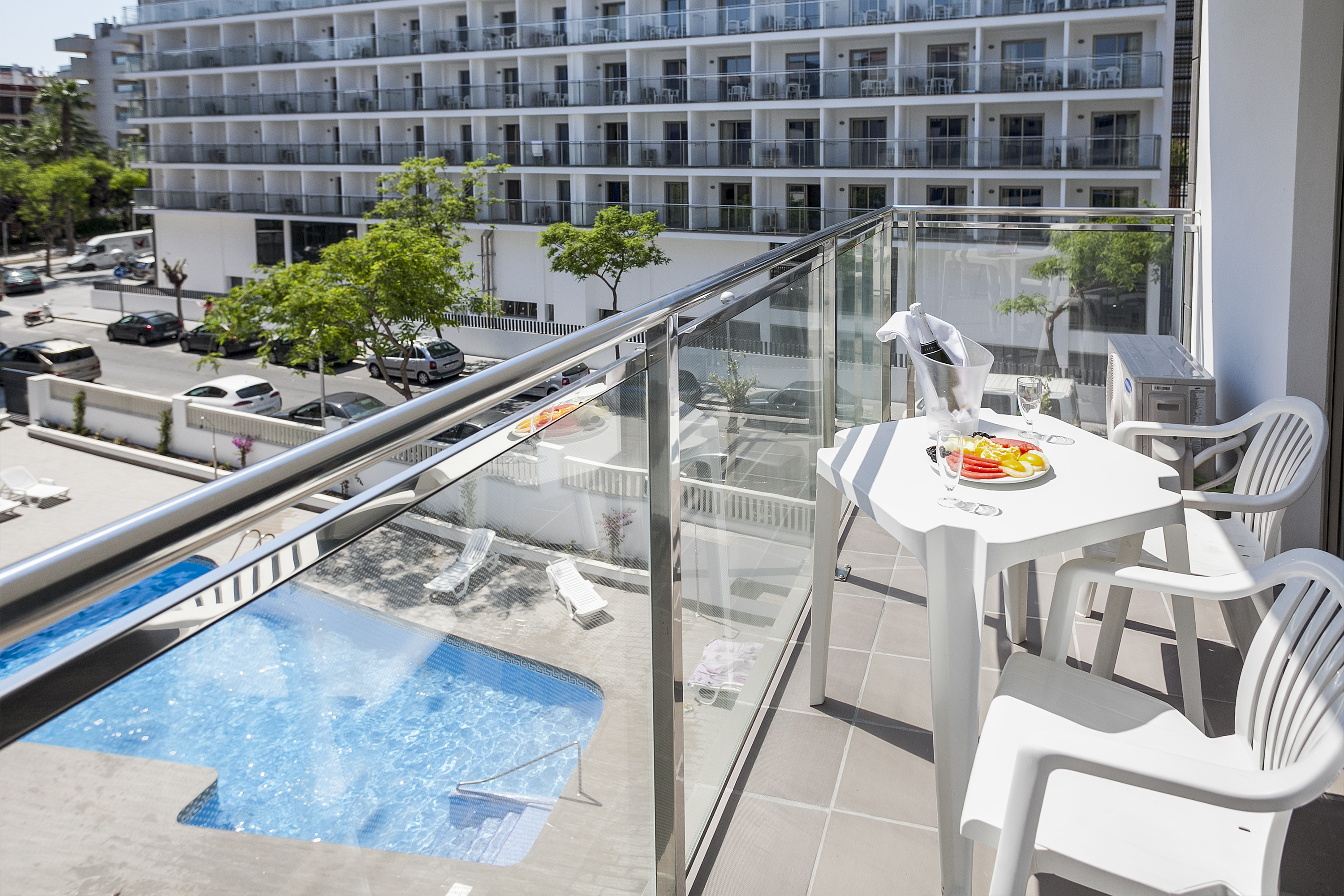 Double or Twin Standard