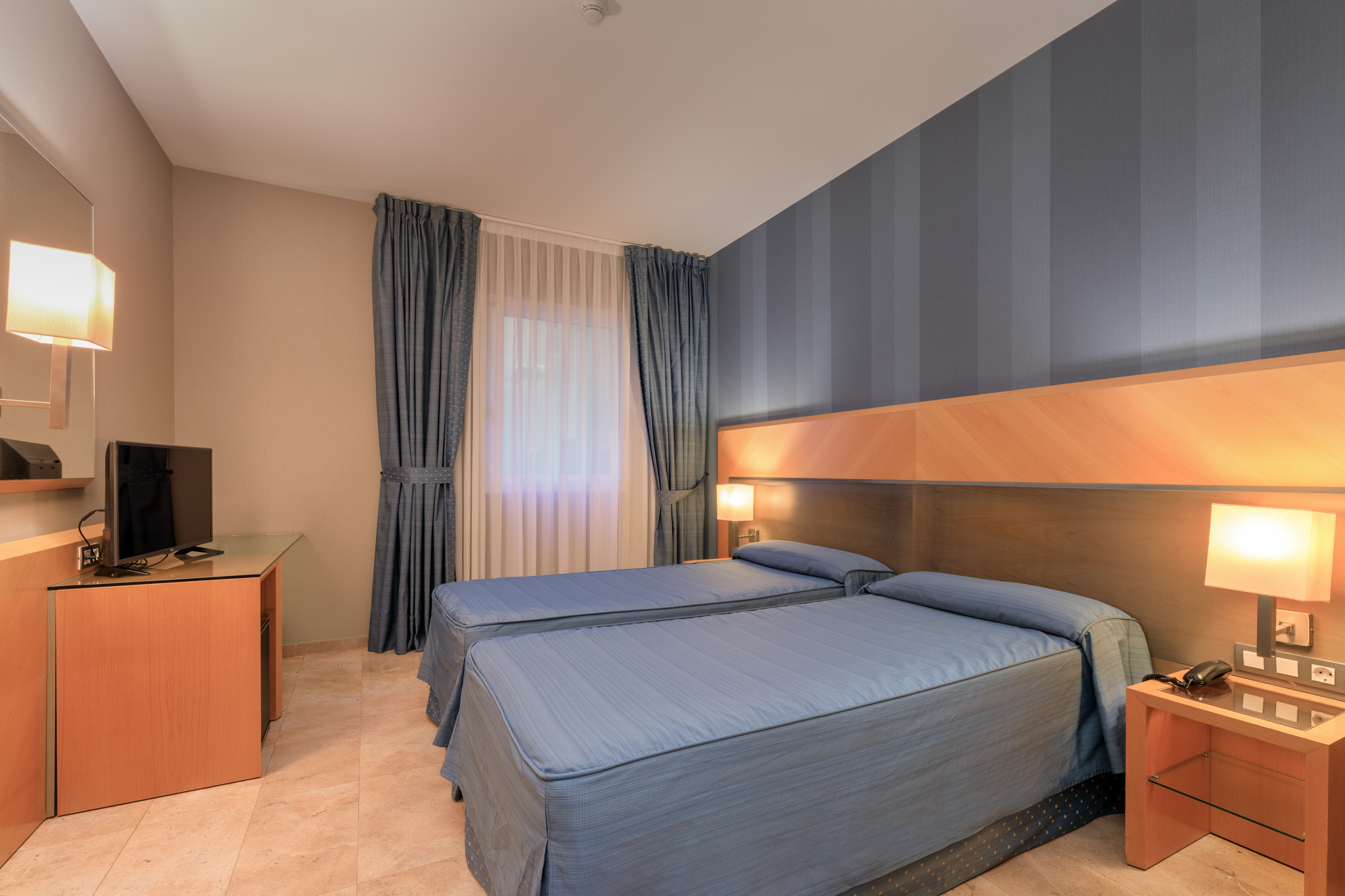 Double Single with Balcony