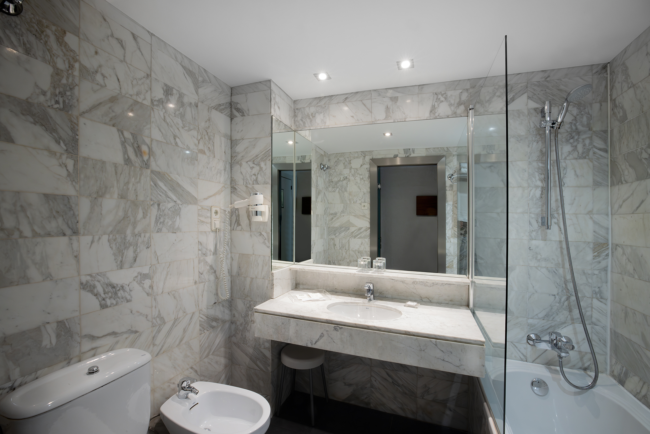 Double or Twin Standard