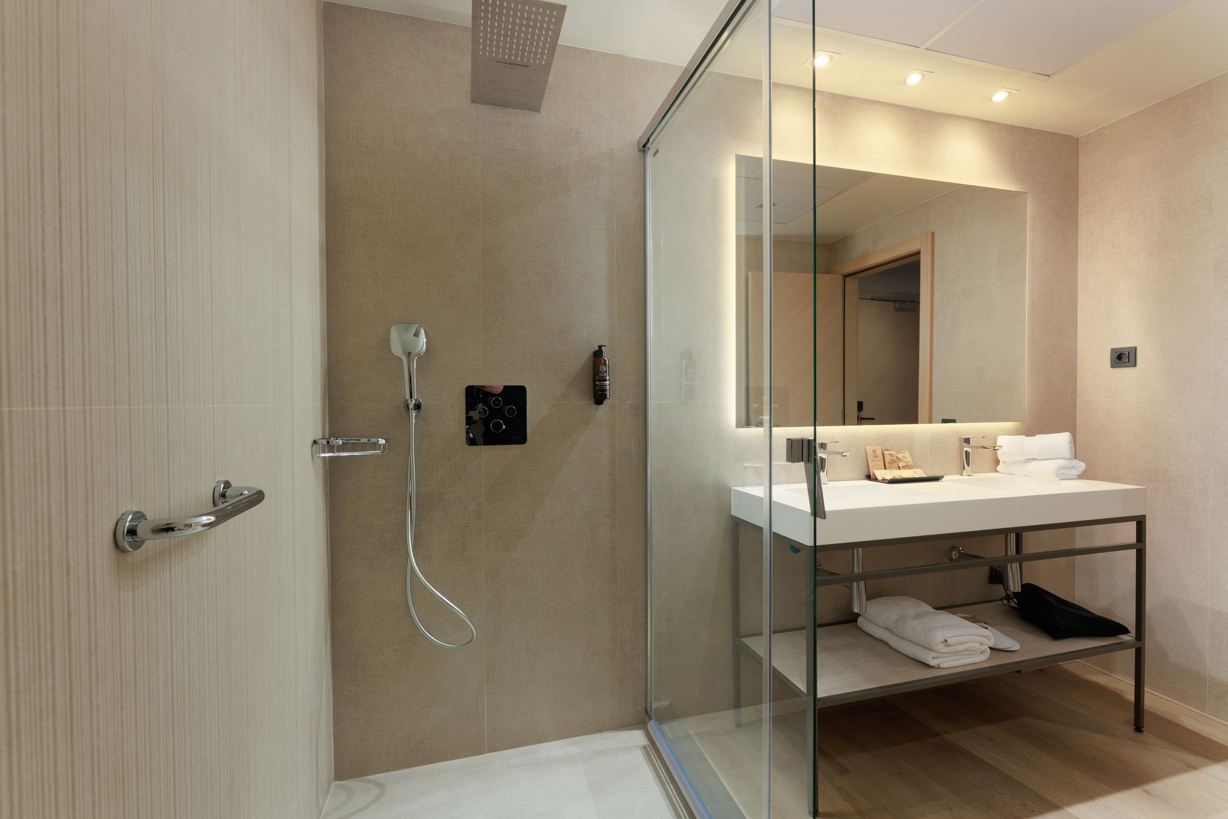 Family Room Deluxe Superior