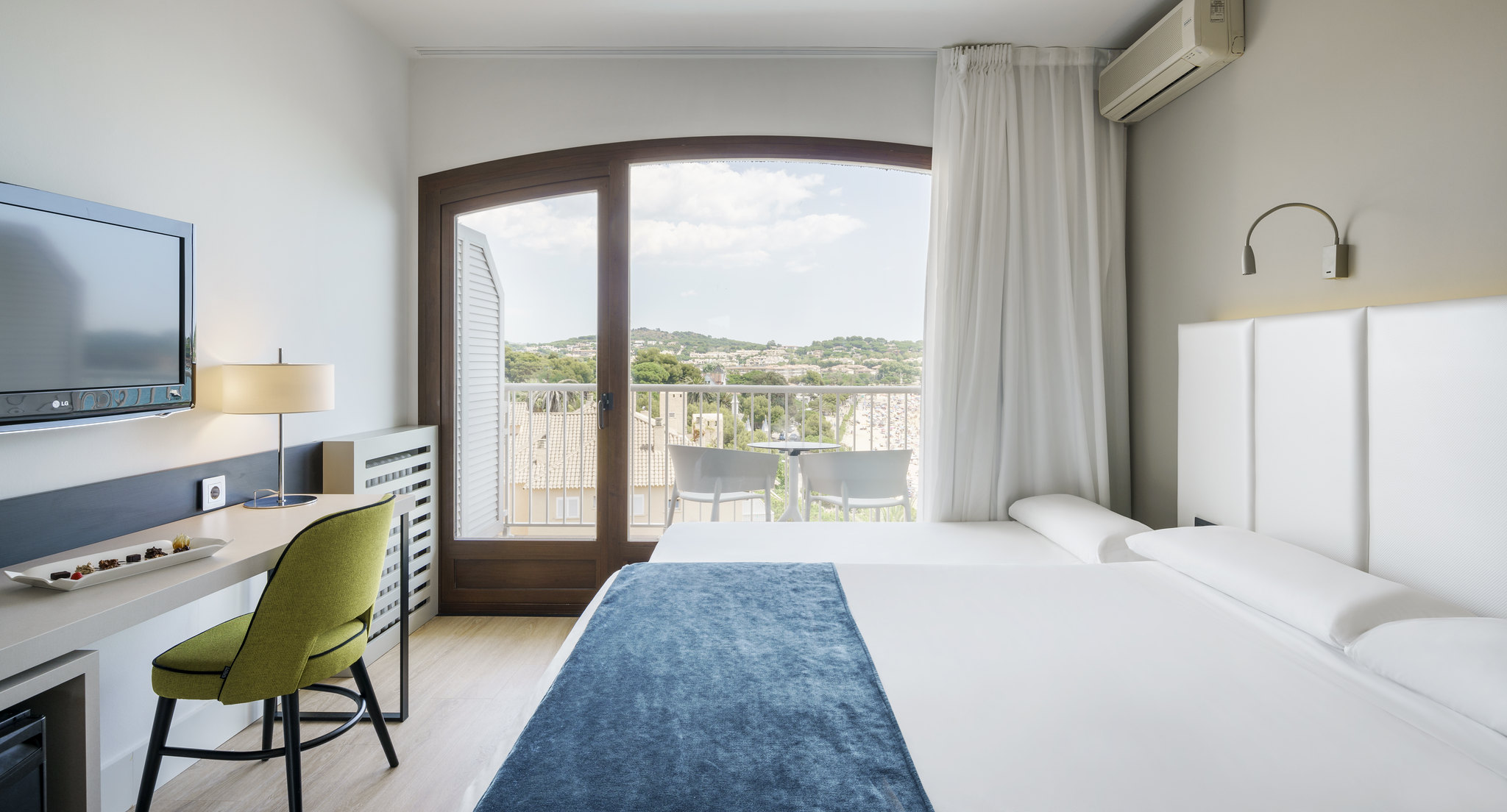 Double or Twin Sea View