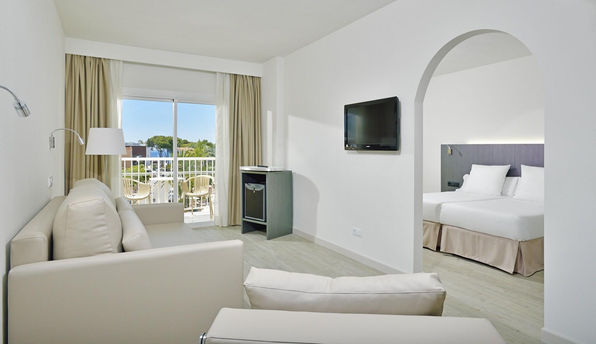 Family Room Two Beds