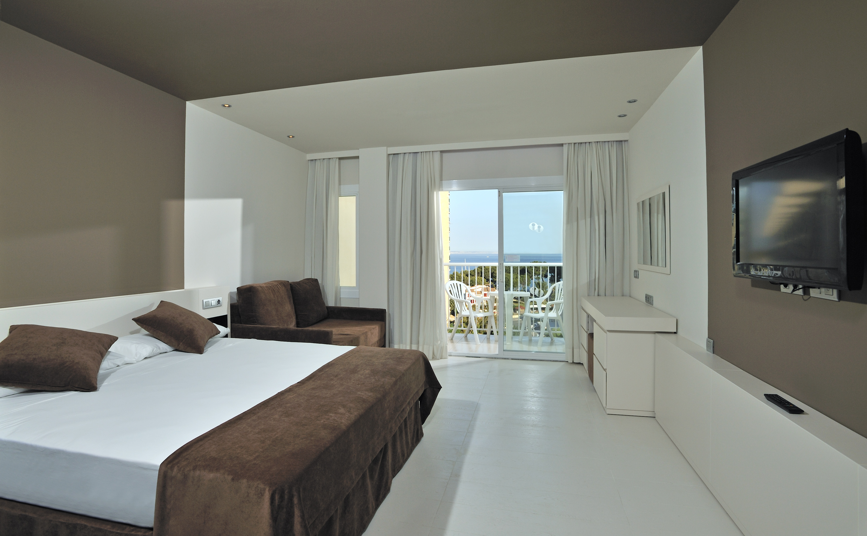 Family Room Standard