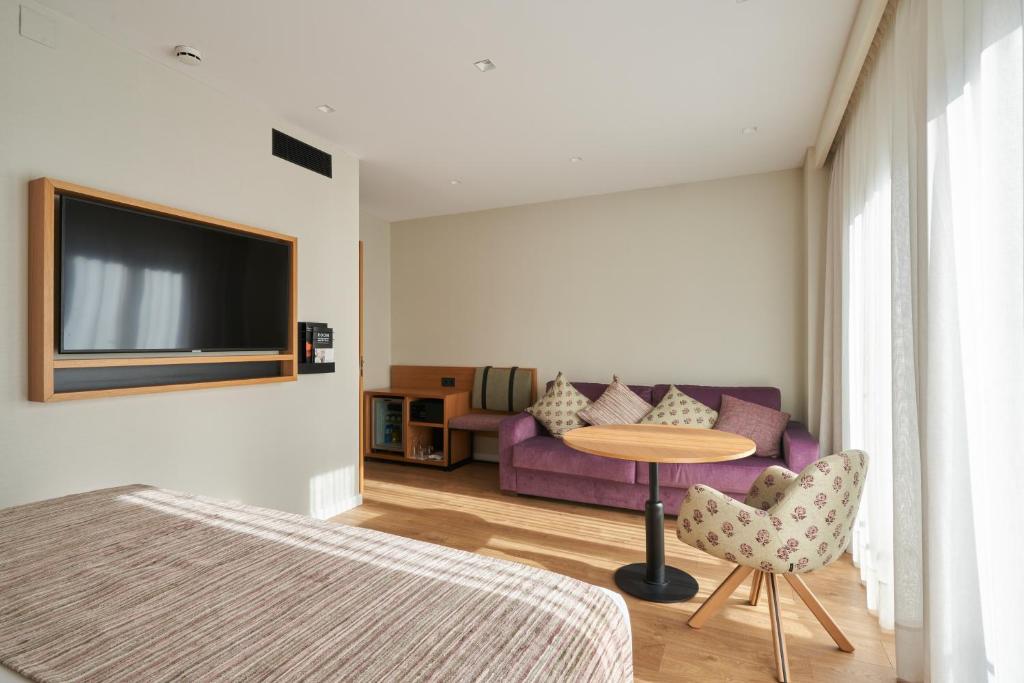 Double or Twin Executive