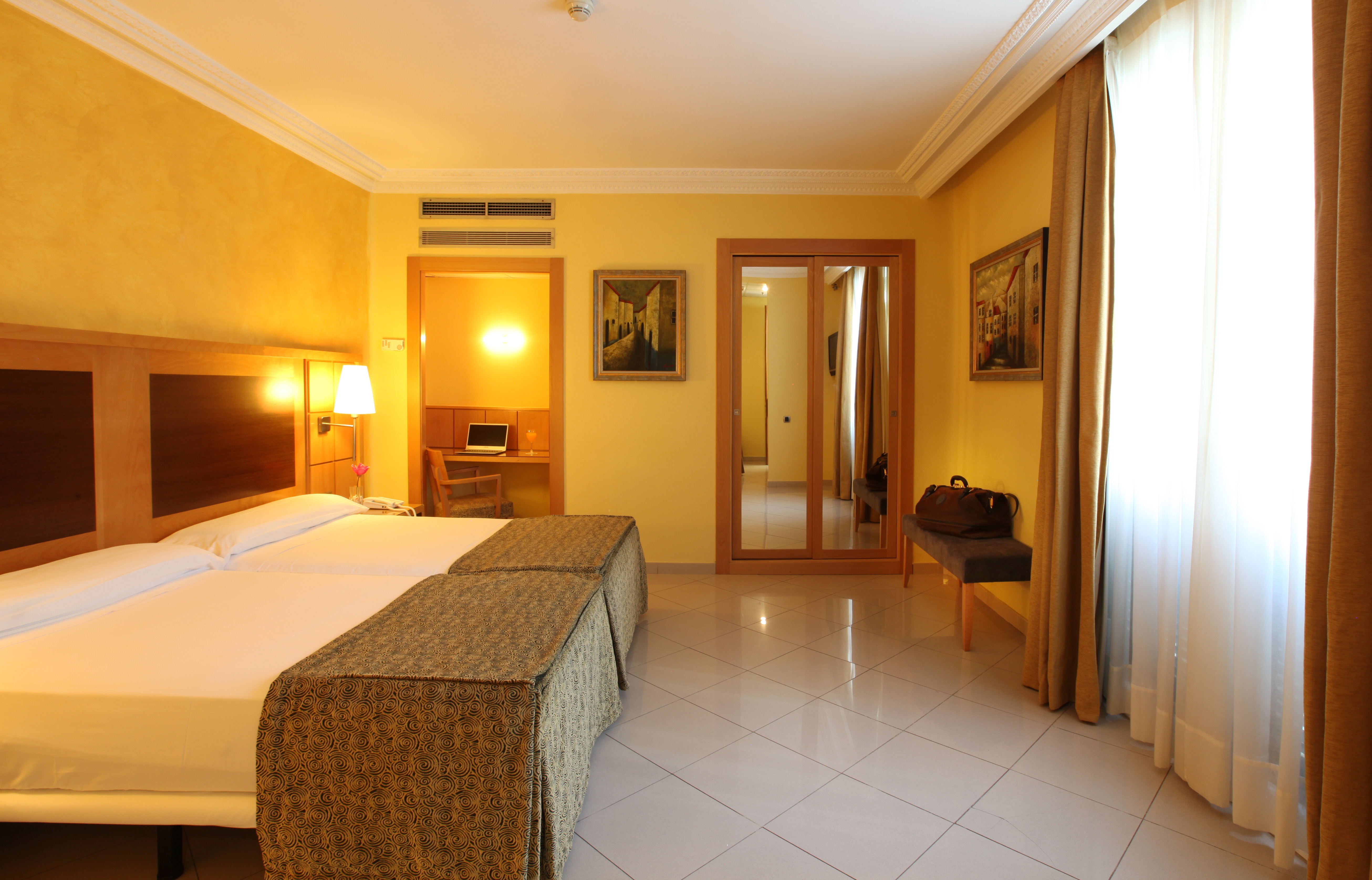 Double or Twin Standard