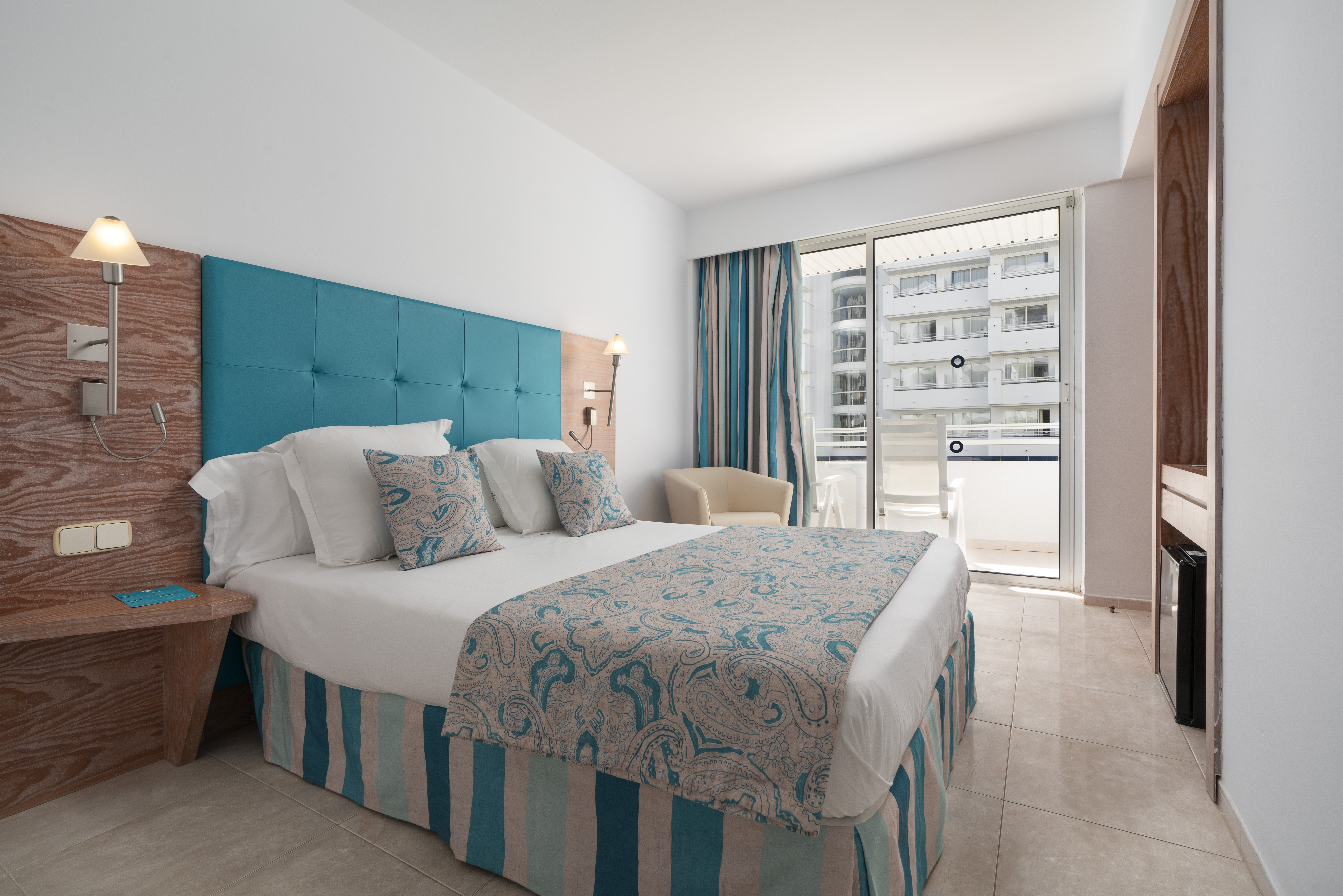 Double Single with Balcony