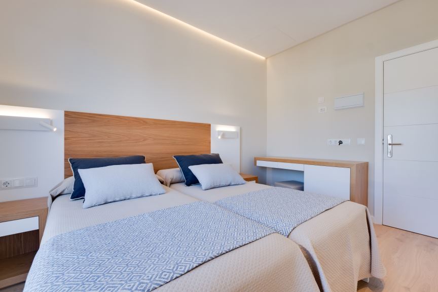 Double or Twin Standard