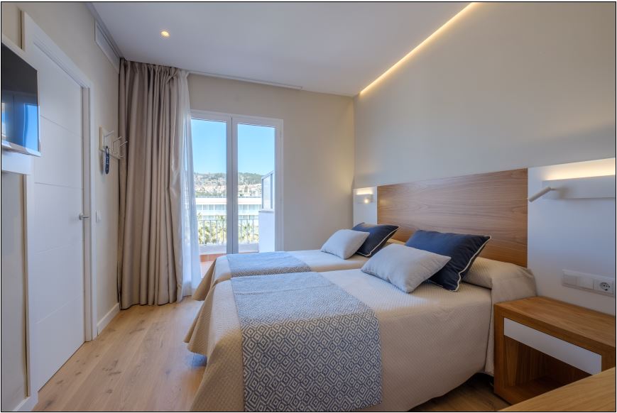 Double or Twin Standard