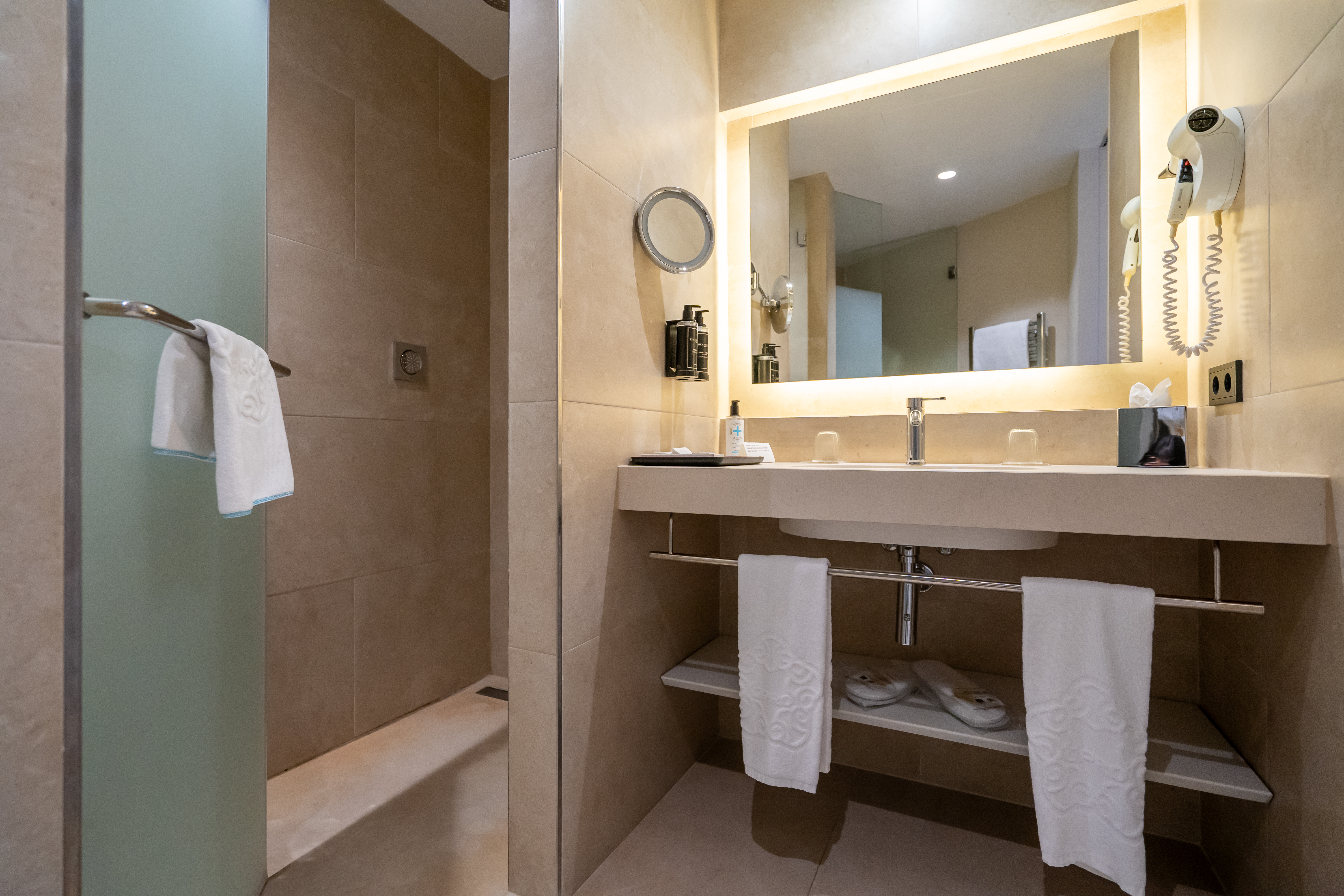 Junior Suite Capacity 1