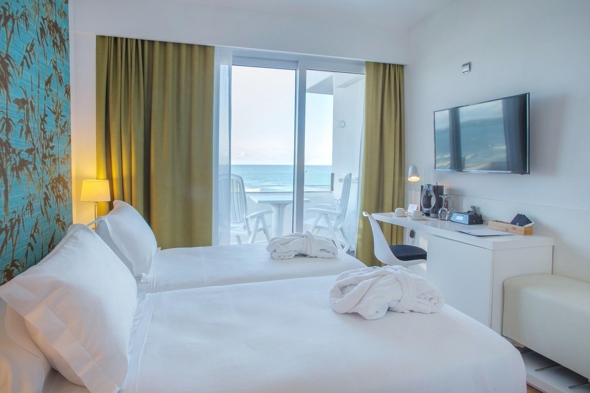 Twin Premium Sea View