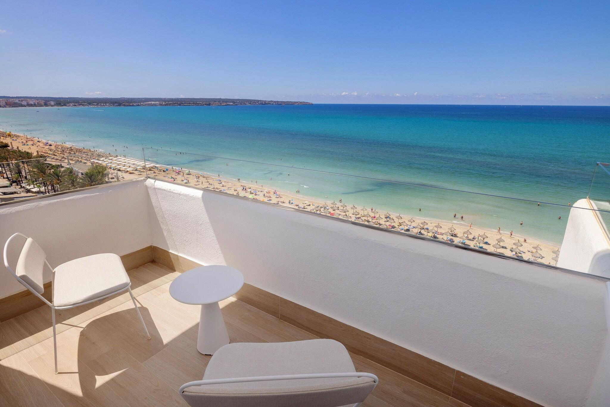 Twin Sea View with Balcony