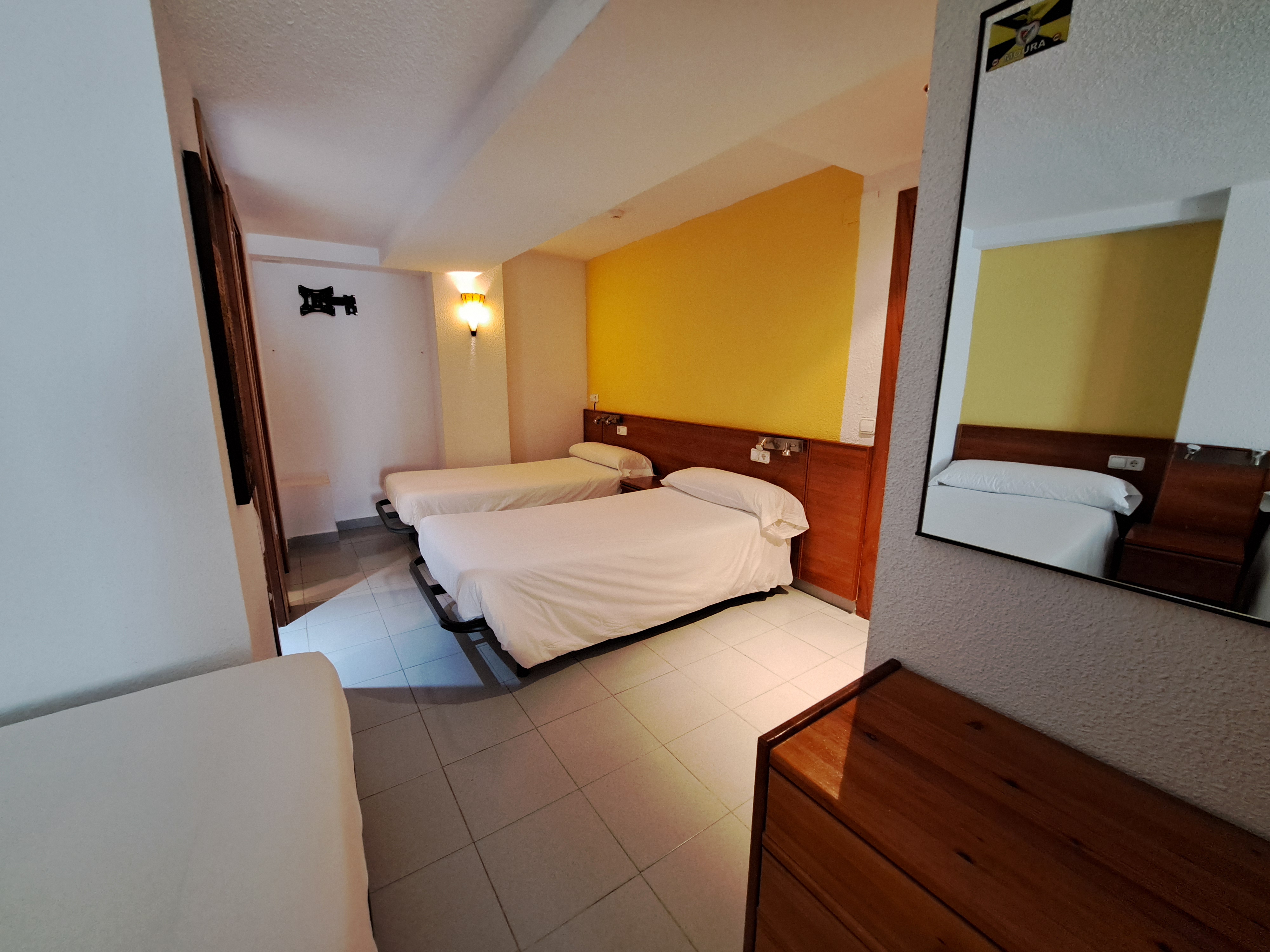 Family Room Capacity 8