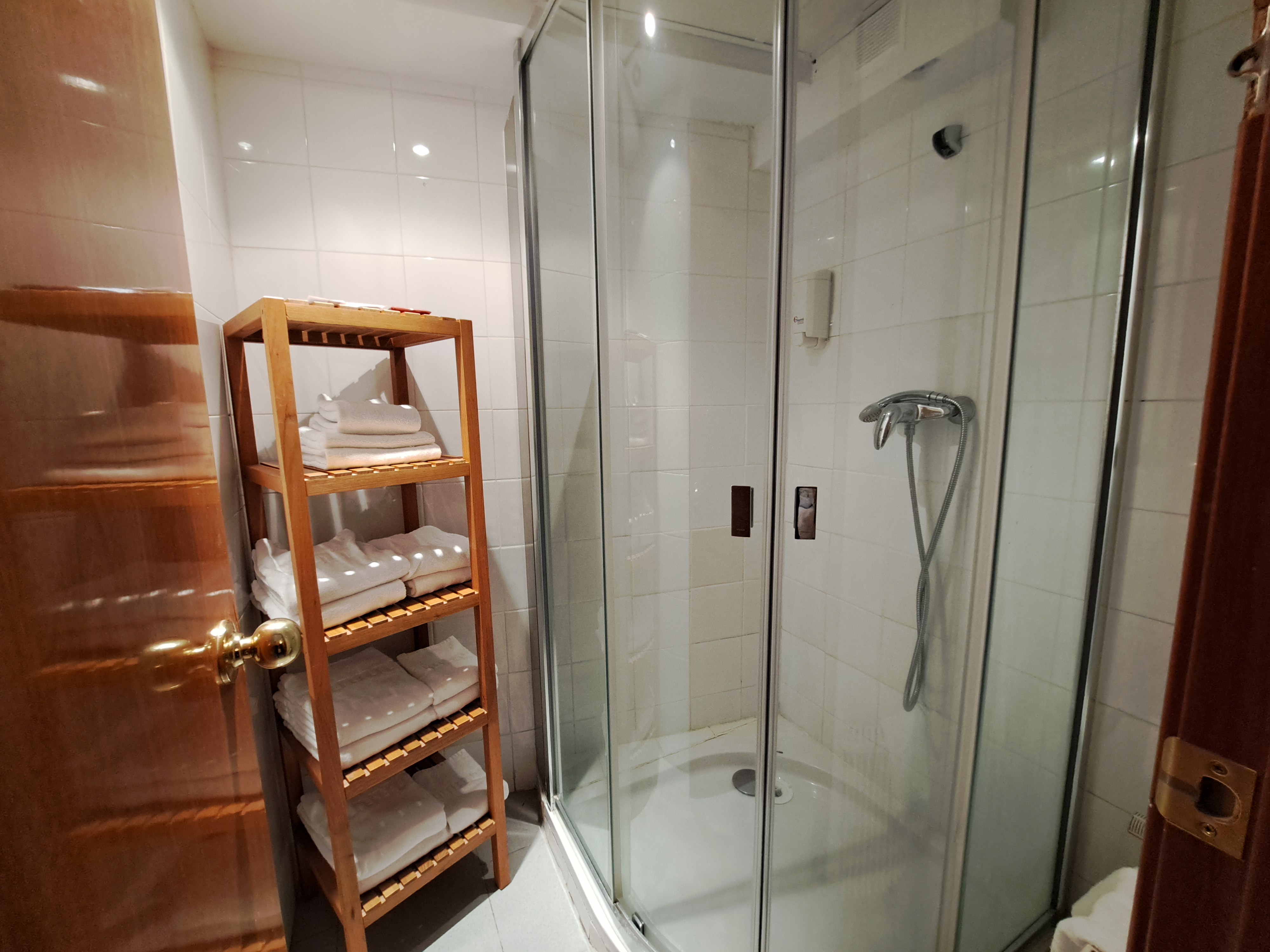 Family Room Capacity 8