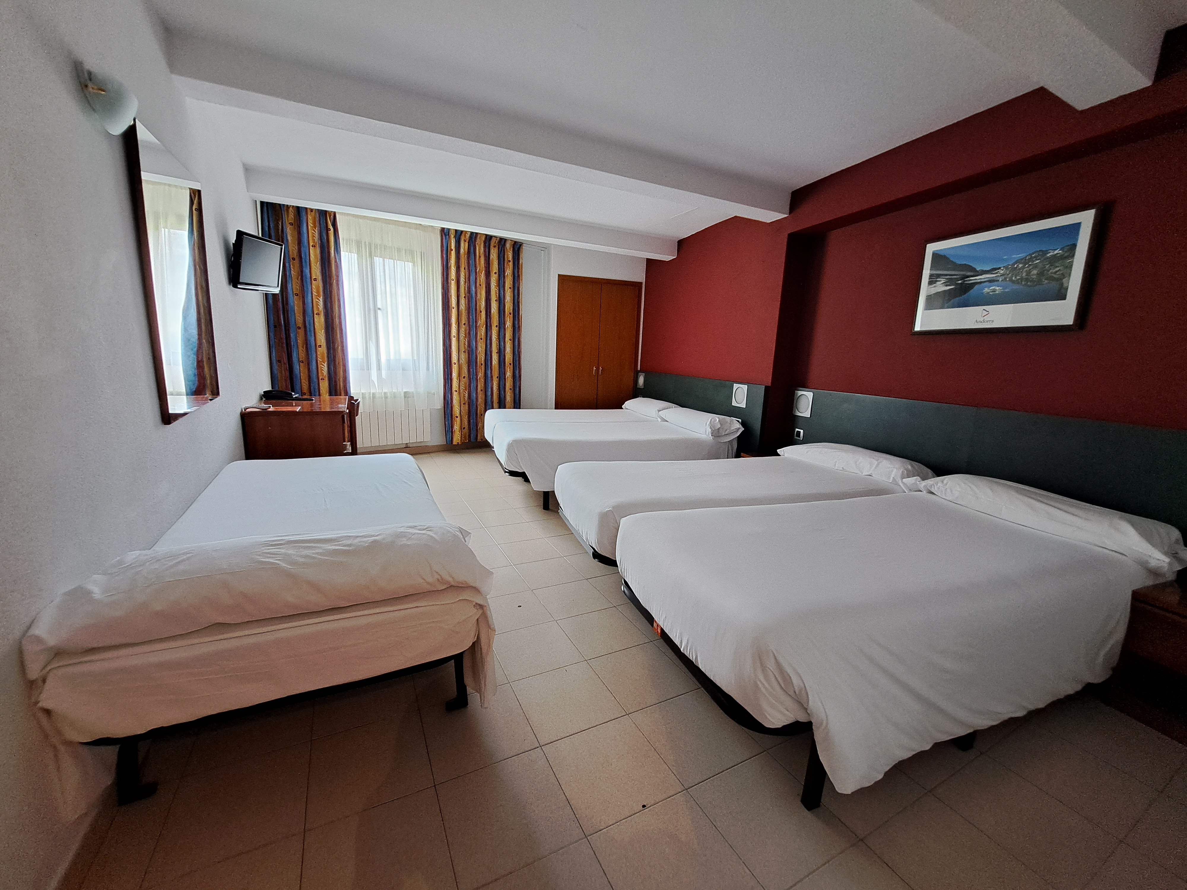 Family Room Capacity 5