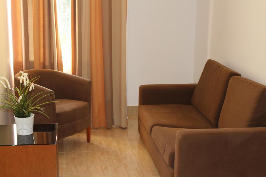 Family Room Standard