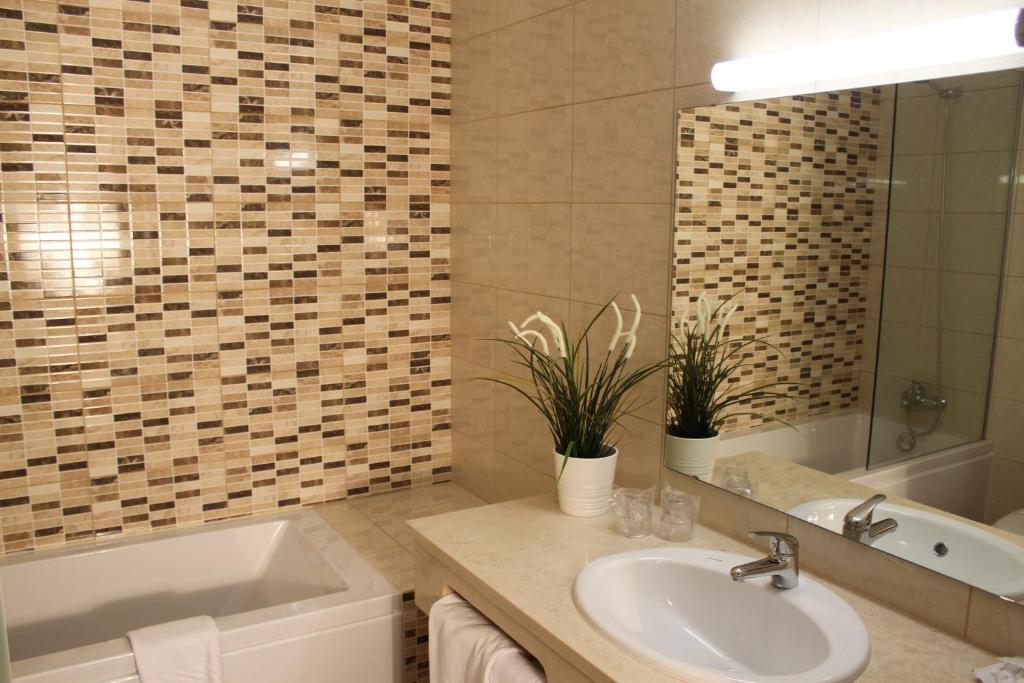 Family Room Standard